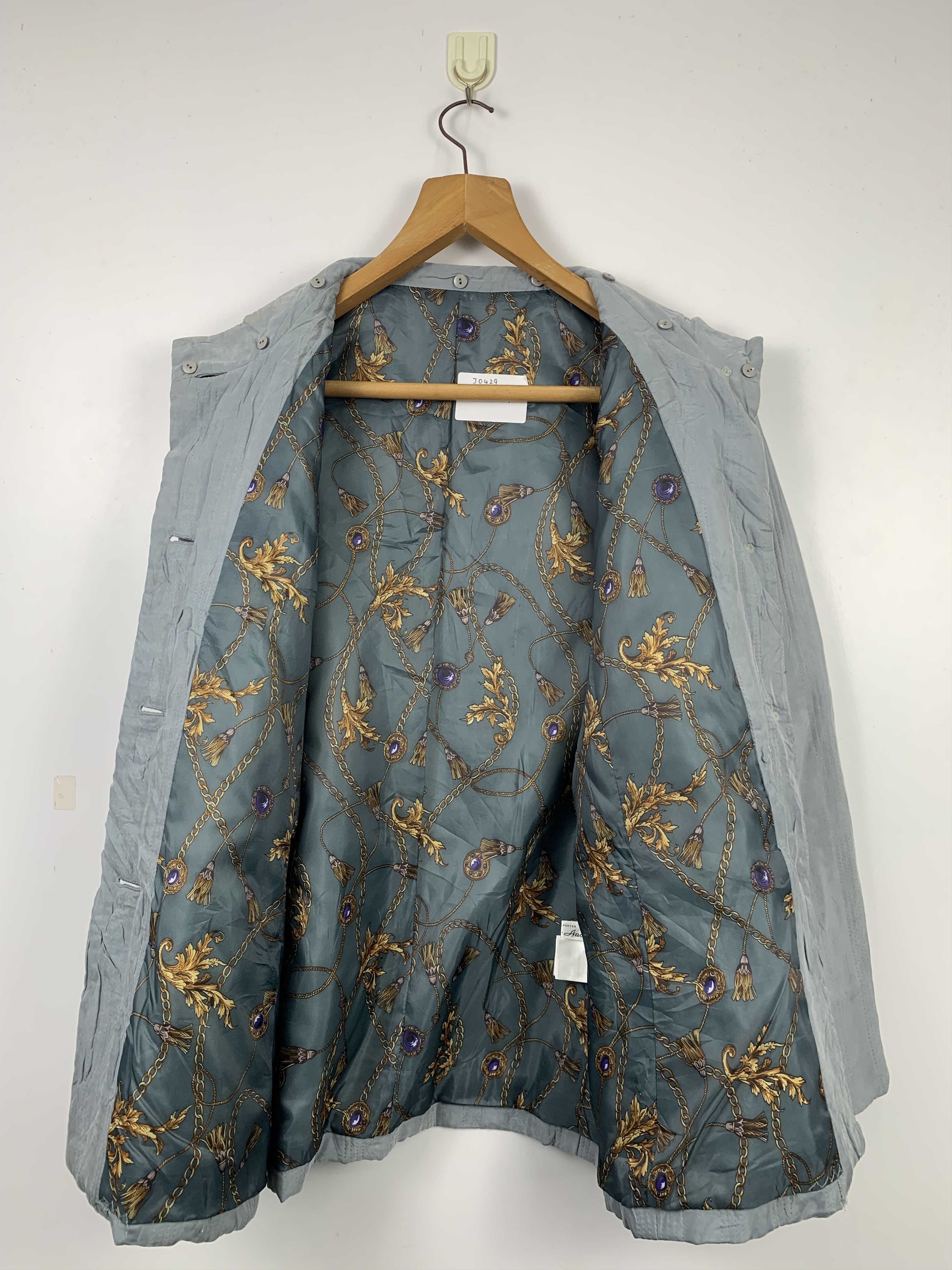 Japanese Brand × Traditional Weatherwear × Vintage Vintage Japanese Brand Luxury Lining Pattern Button Jacket Size US S / EU 44-46 / 1 - 7 Thumbnail