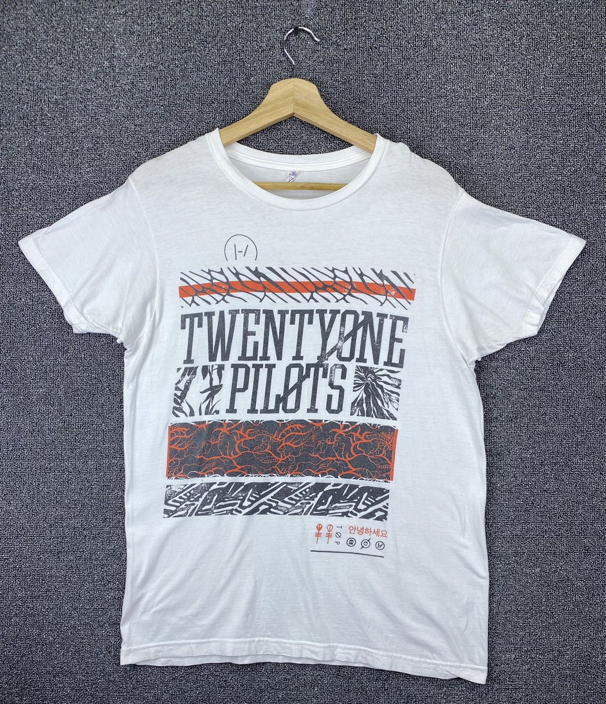image of Band Tees x Rock Band Vintage Twenty One Pilots Tee Shirts, Men's (Size Medium)