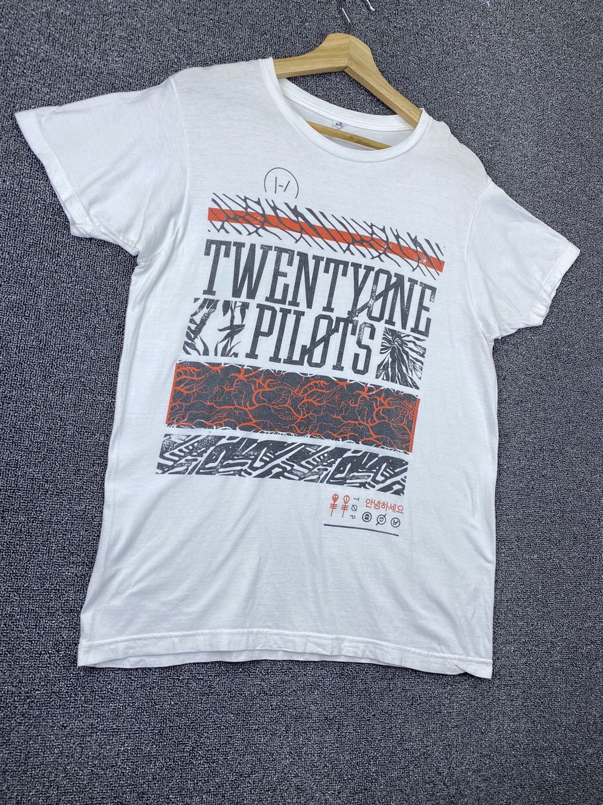 Band Tees Vintage Twenty One Pilots Tee Shirts Size US M / EU 48-50 / 2 - 3 Thumbnail