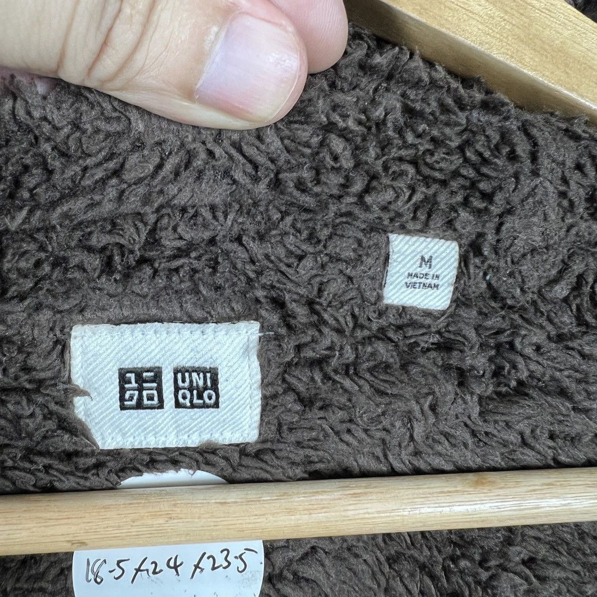 Uniqlo UNIQLO Fleece Lining SunFaded Hoodie Sweater J0106 Size US S / EU 44-46 / 1 - 6 Thumbnail