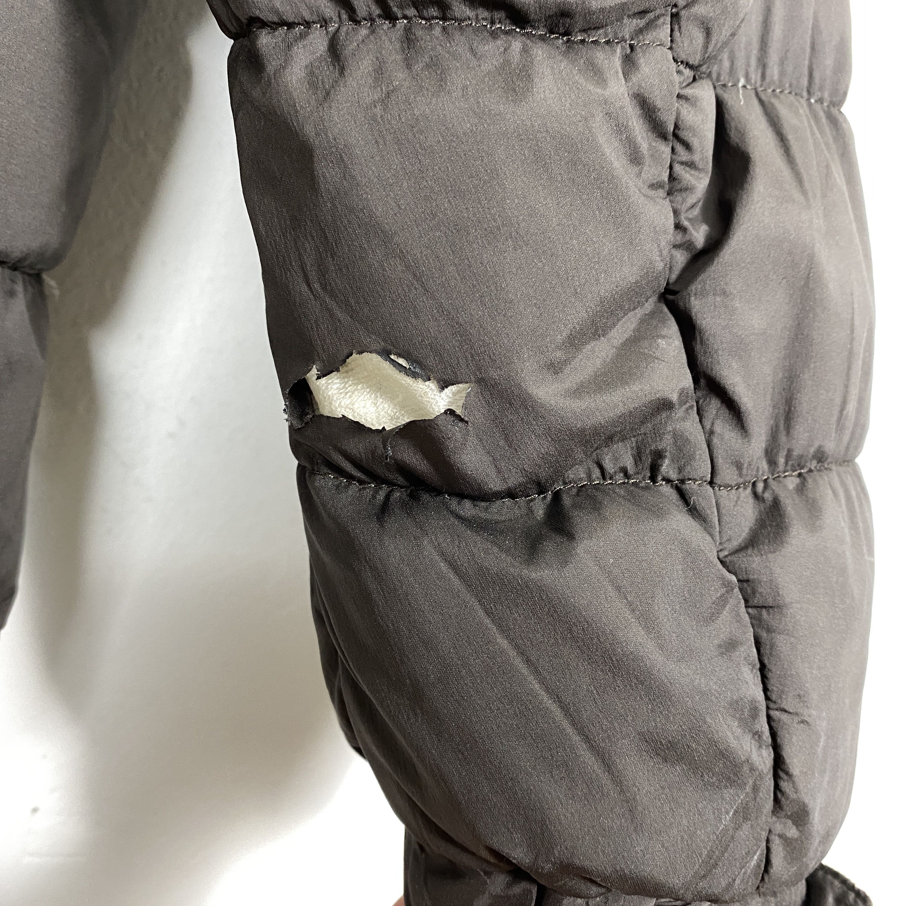 Uniqlo Vintage Uniqlo Puffer Hoodie Winter Jacket J0197 Size US S / EU 44-46 / 1 - 11 Thumbnail