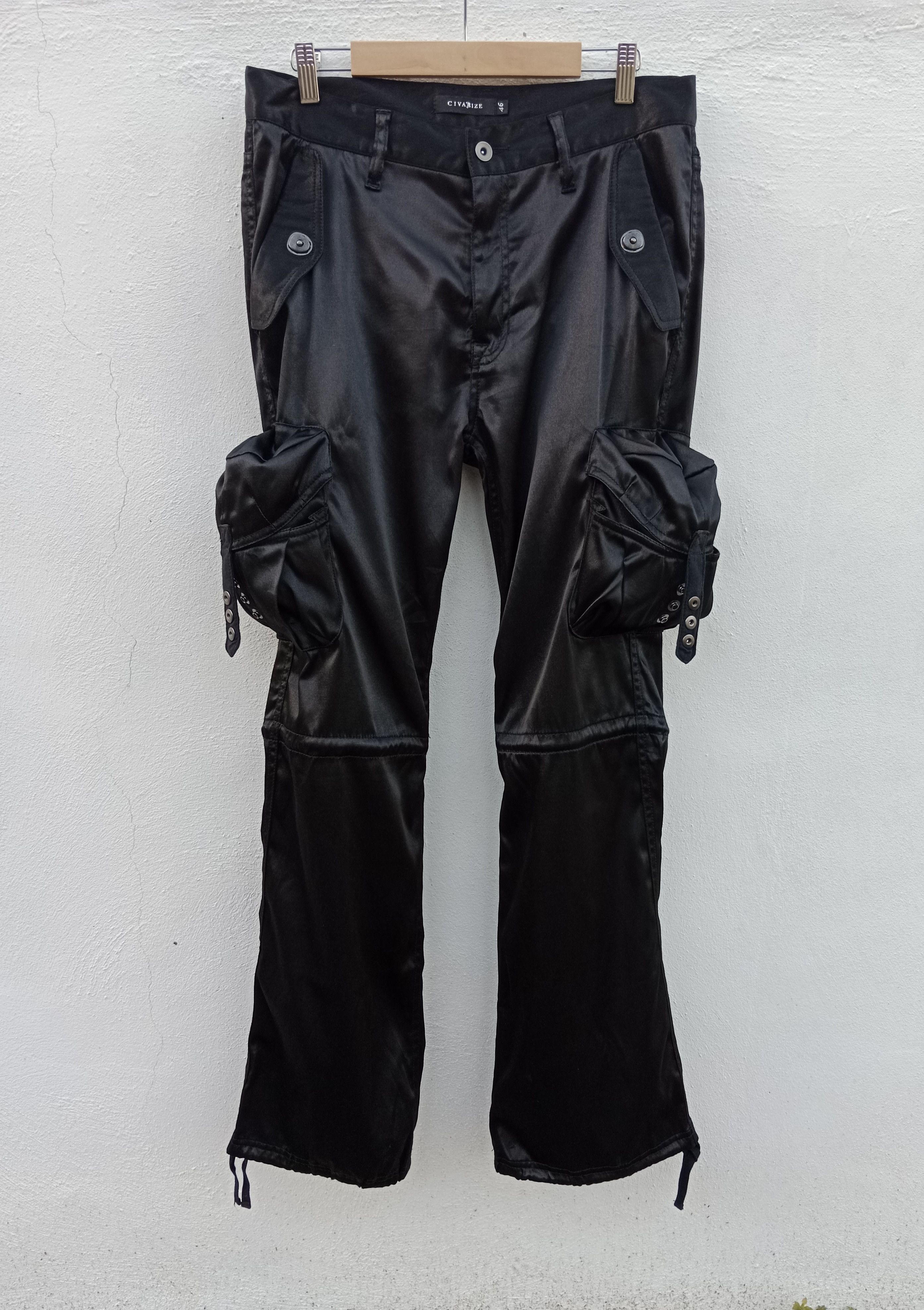 image of Civarize Parachute Flare Cargo in Black, Men's (Size 32)