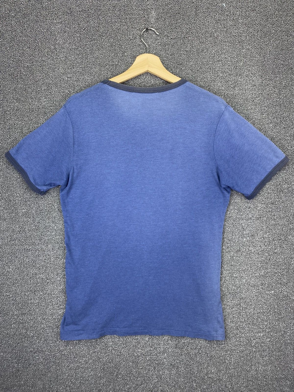 Disney Vintage Uniqlo X Donald Duck Disney Ringer Tee Shirts Size US M / EU 48-50 / 2 - 6 Thumbnail