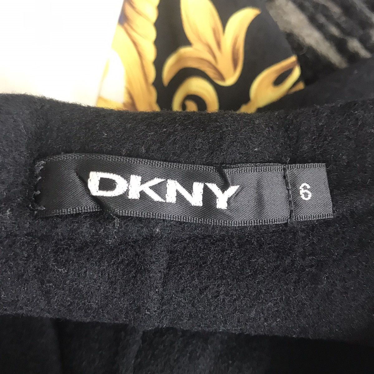 DKNY DONNA KARAN New York DKNY Wool Plain Black Blazer CoatJacket Size XS / US 0-2 / IT 36-38 - 3 Thumbnail