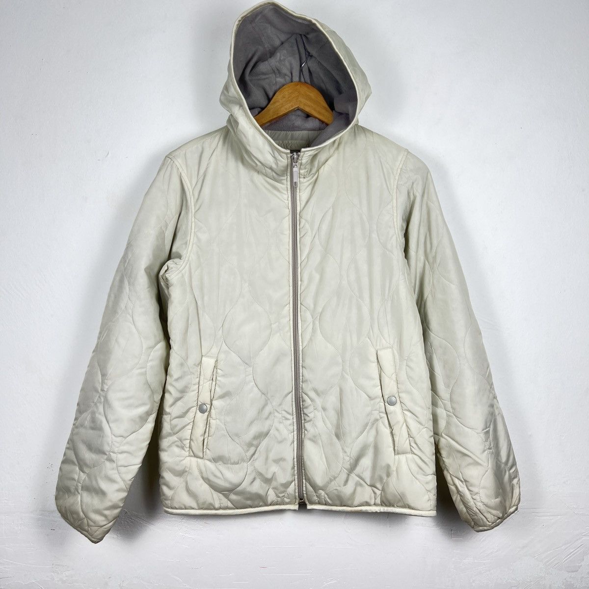 Uniqlo Vintage Uniqlo Quilted Hoodie Jacket J0080 Size US S / EU 44-46 / 1 - 1 Thumbnail