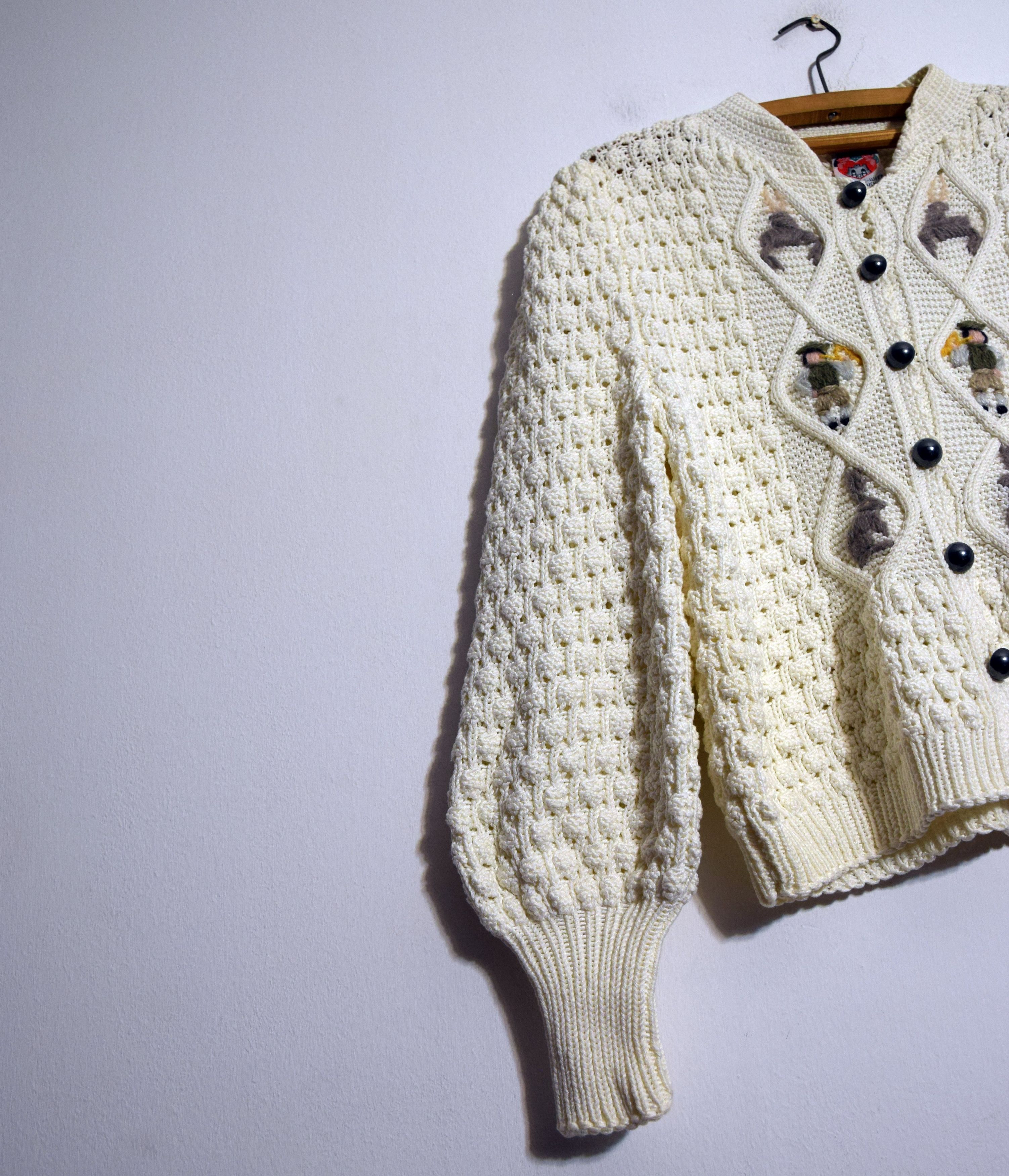 Vintage Austrian Vintage Hand Knitwear Buttoms Cardigan S/M Size S / US 4 / IT 40 - 4 Thumbnail