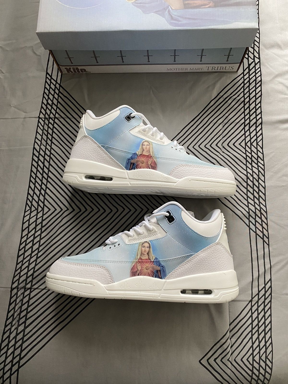 Mother Mary-Tribus - -Kito Wares