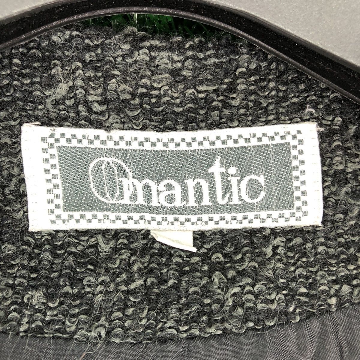 Japanese Brand Vintage Two Tone Knit Vest by Mantic Size US L / EU 52-54 / 3 - 11 Thumbnail