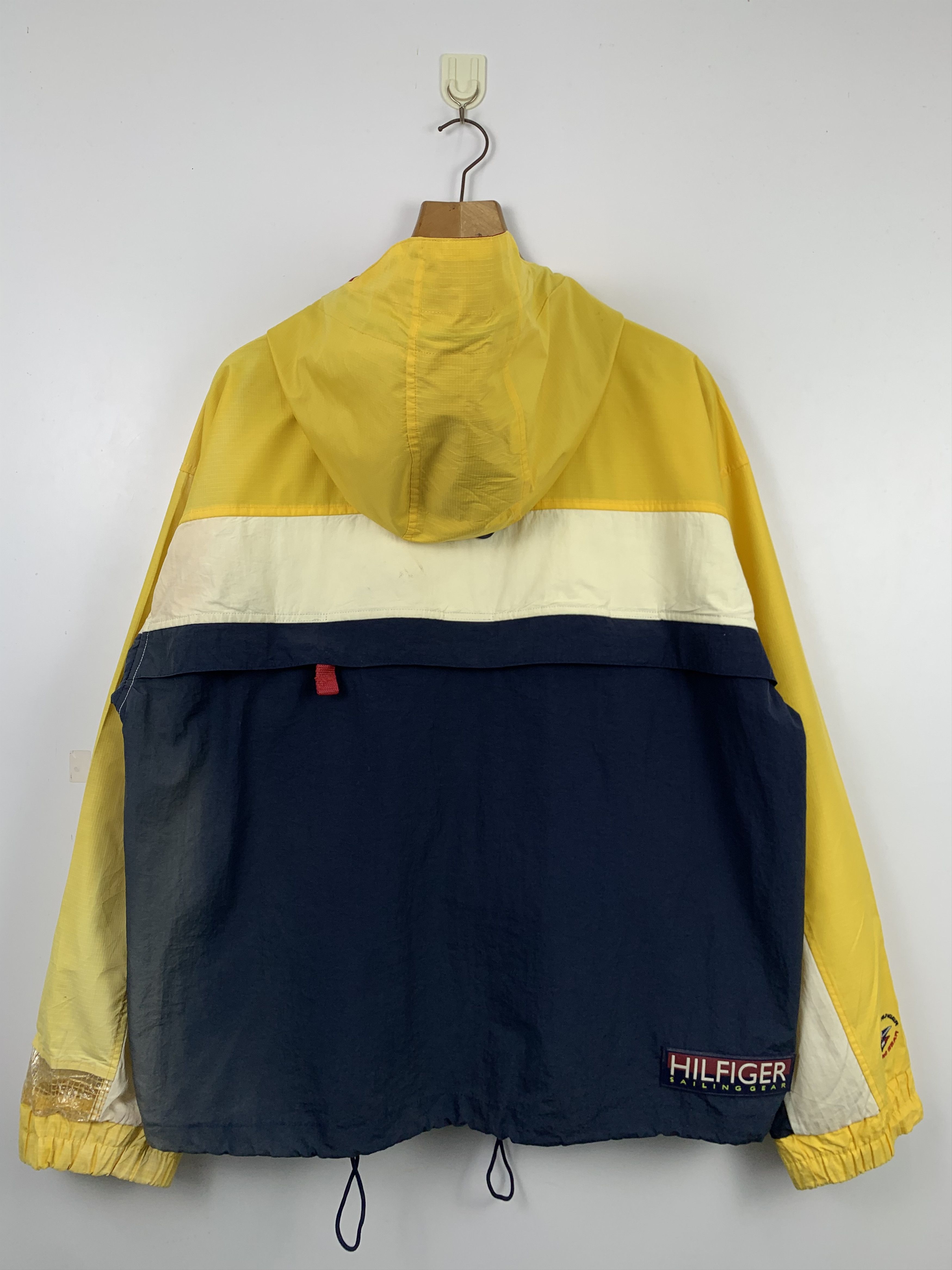 Tommy Hilfiger Vintage Tommy Hilfiger Sailing Gear Sun Faded J0585 Size US L / EU 52-54 / 3 - 15 Thumbnail