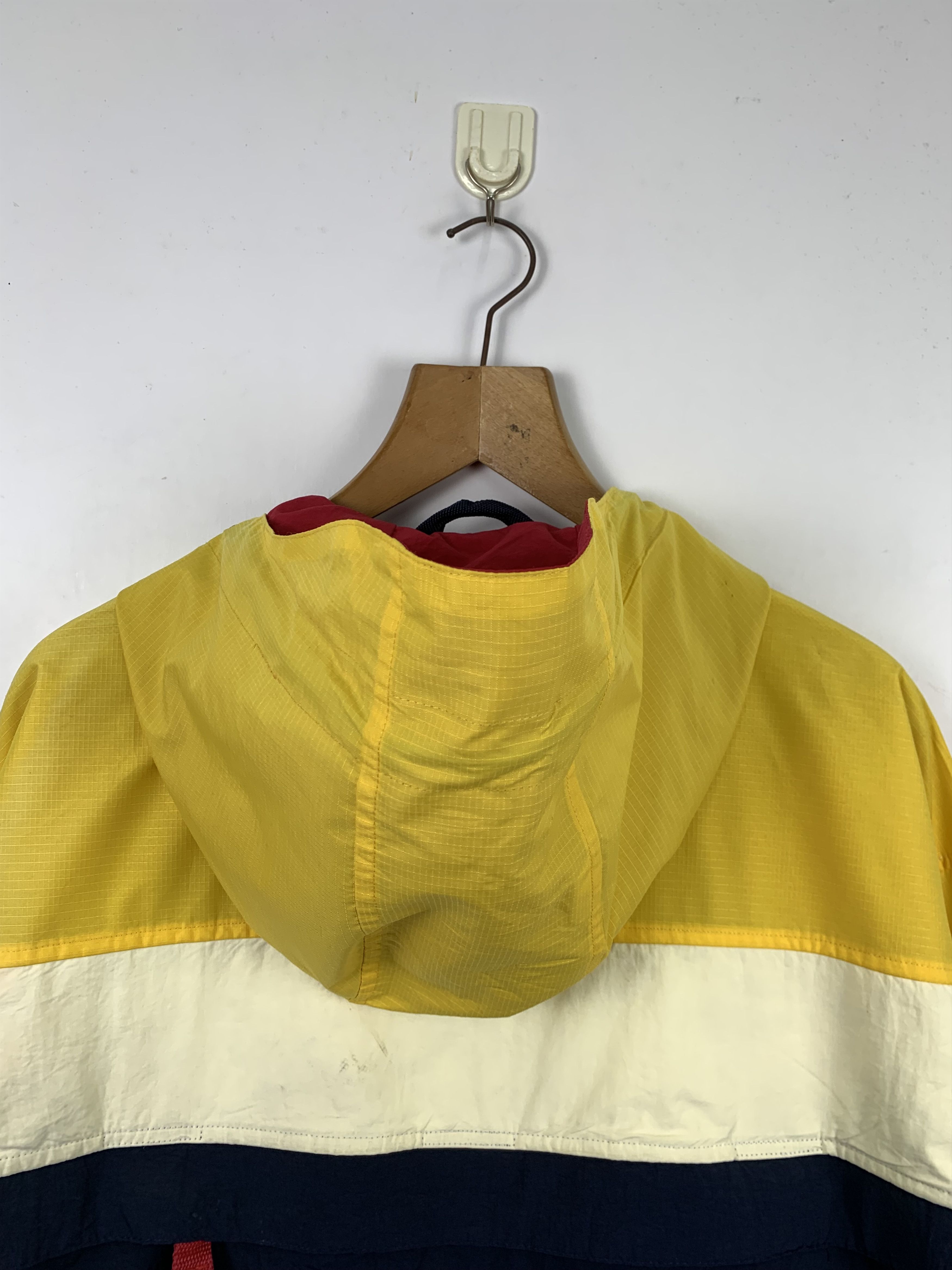 Tommy Hilfiger Vintage Tommy Hilfiger Sailing Gear Sun Faded J0585 Size US L / EU 52-54 / 3 - 16 Thumbnail