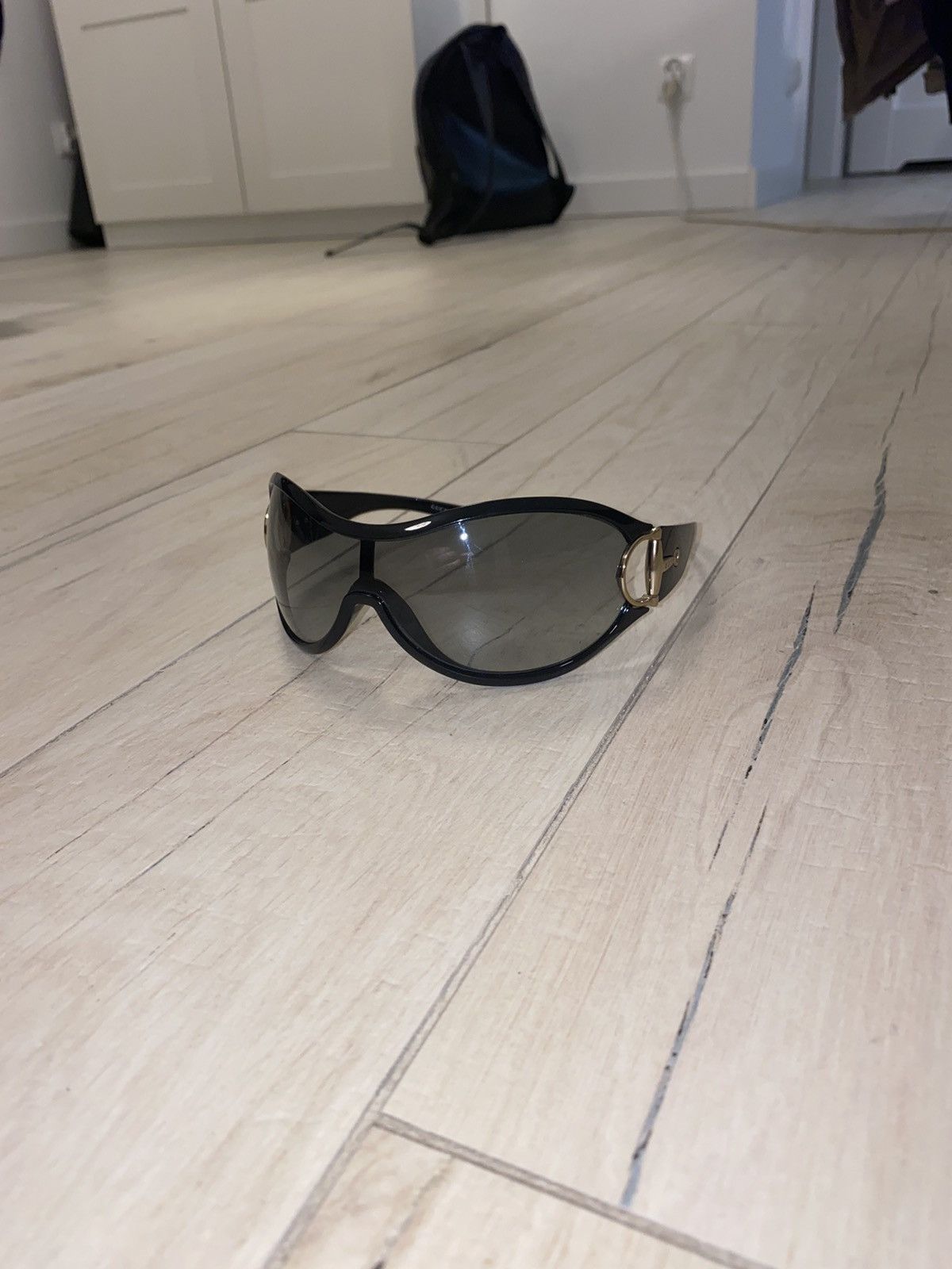 Gucci Gucci GG 2561/S Big Logo Horsebit Shield Black Sunglasses Size ONE SIZE - 1 Thumbnail