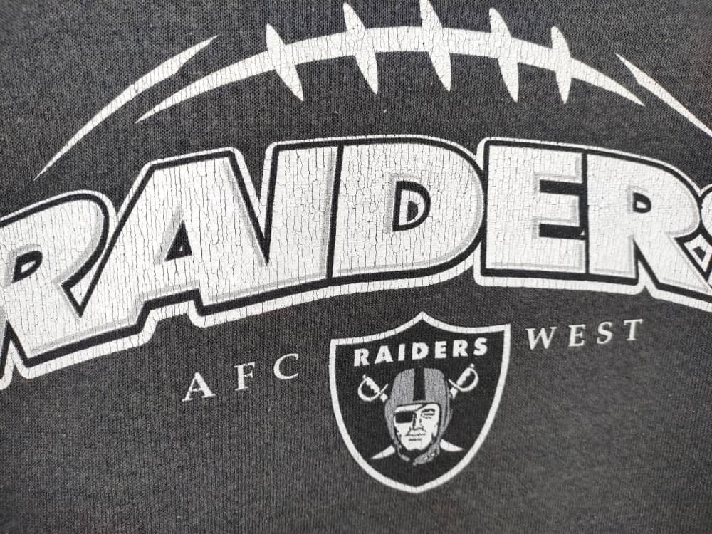 NFL Vintage NFL Raiders Sun Faded Sweatshirt Size US M / EU 48-50 / 2 - 2 Thumbnail