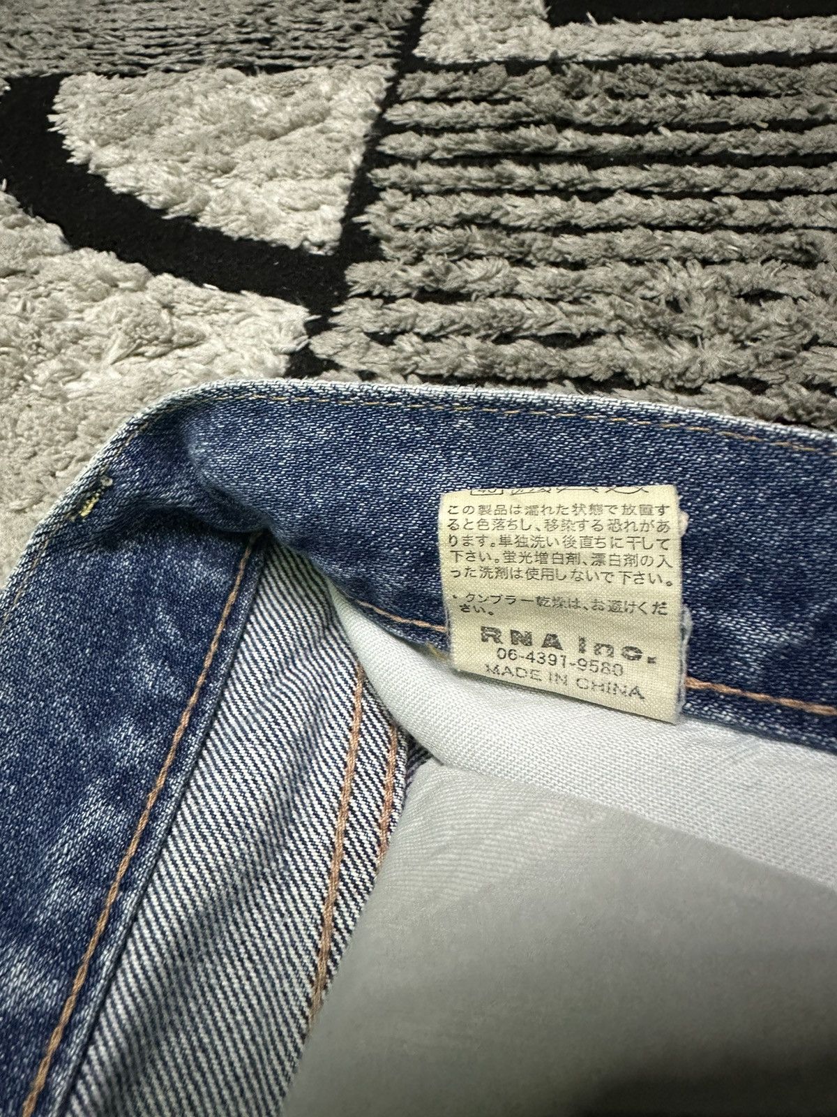 Japanese Brand RNA distressed denim jeans Size US 30 / EU 46 - 5 Thumbnail