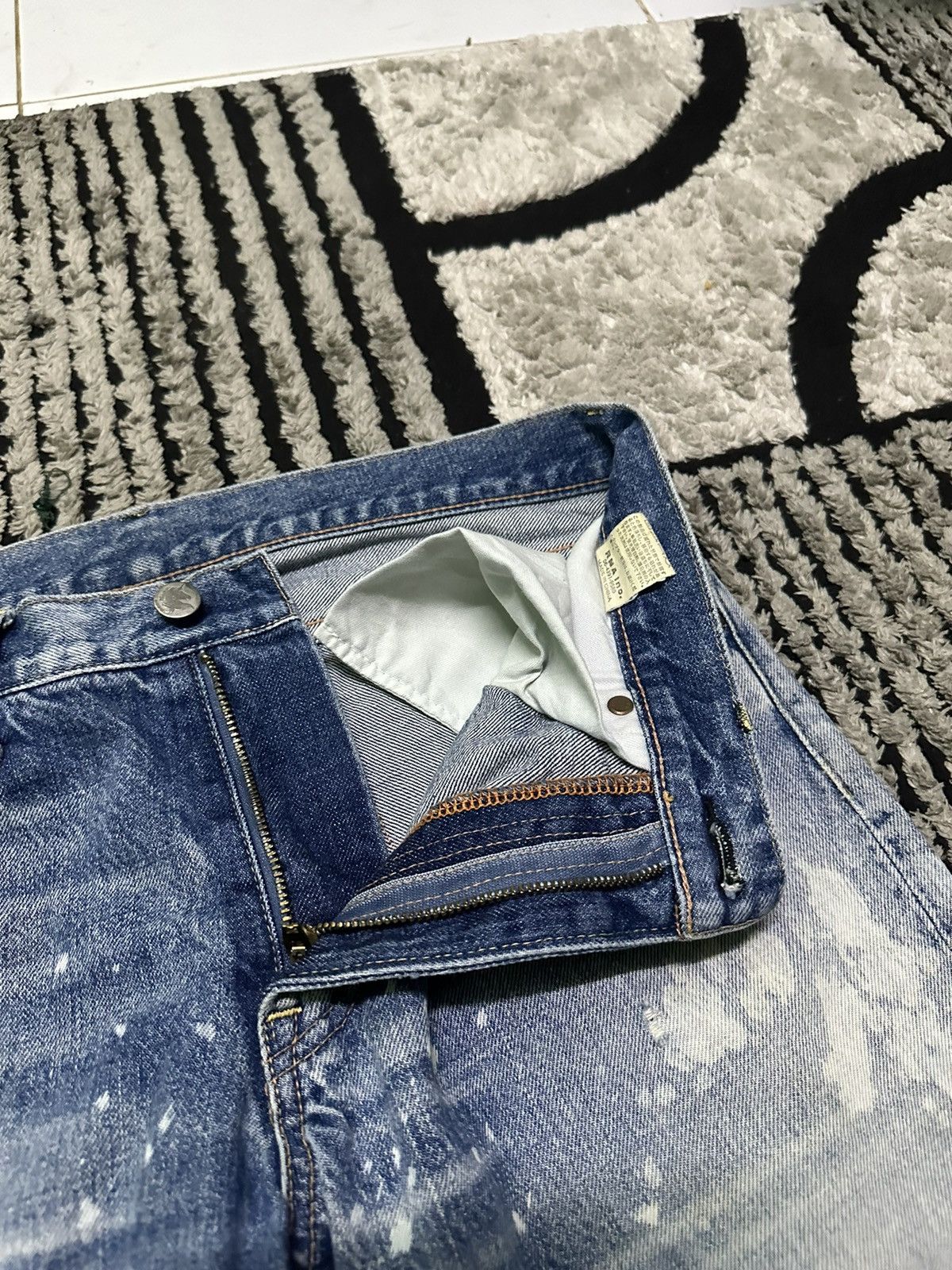 Japanese Brand RNA distressed denim jeans Size US 30 / EU 46 - 4 Thumbnail