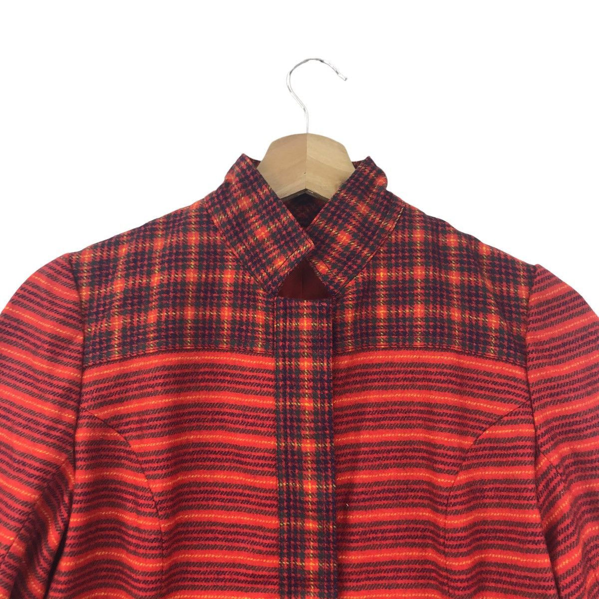 Japanese Brand JAPANESE BRAND Stripes Red Blazer Coat Size XS / US 0-2 / IT 36-38 - 2 Thumbnail