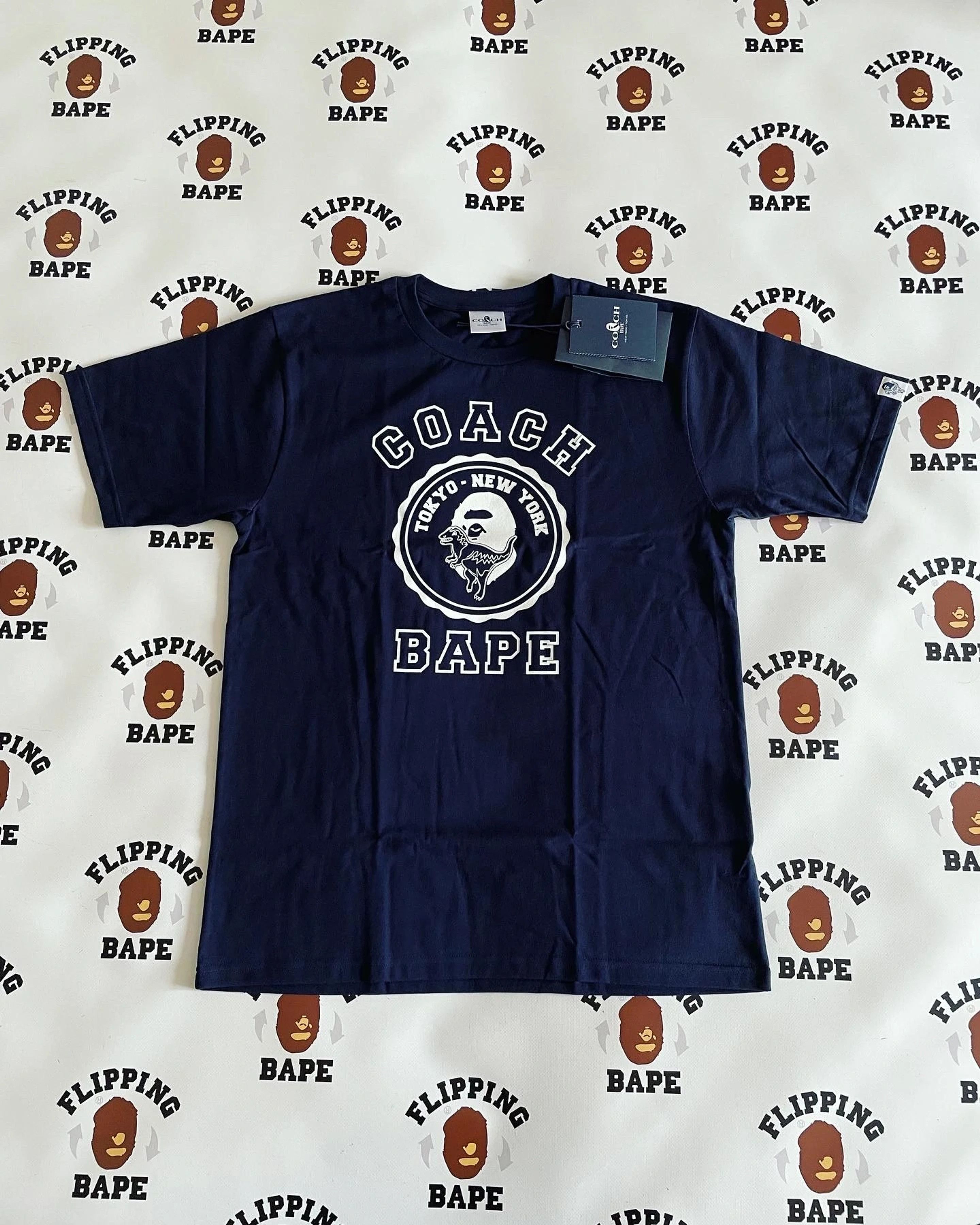 Bape × Coach BAPE X COACH COLLEGE TEE NAVY Size US M / EU 48-50 / 2 - 1 Thumbnail