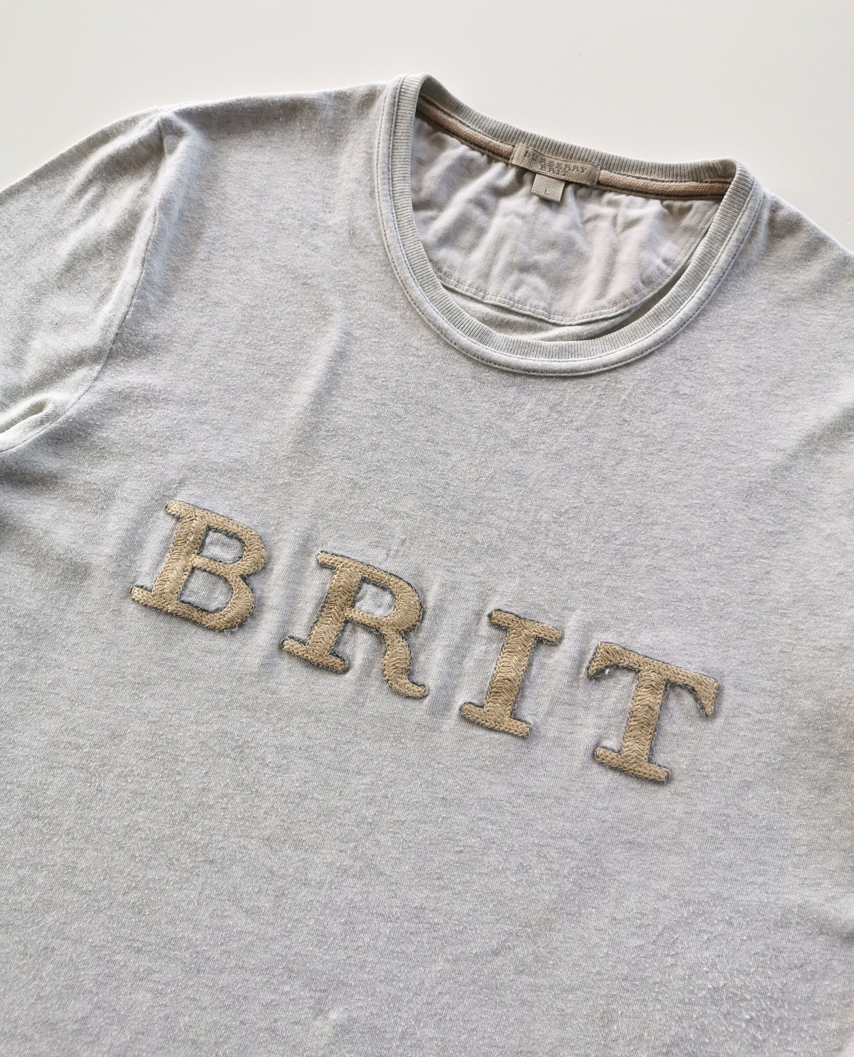 Burberry Burberry Brit Embroidery Slim Fit Tshirt Size US L / EU 52-54 / 3 - 3 Thumbnail