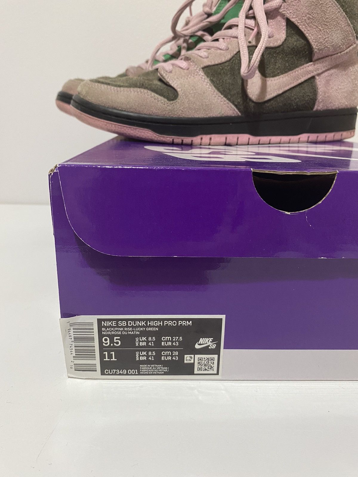 Nike Nike dunk invert celtics Size US 9.5 / EU 42-43 - 2 Thumbnail