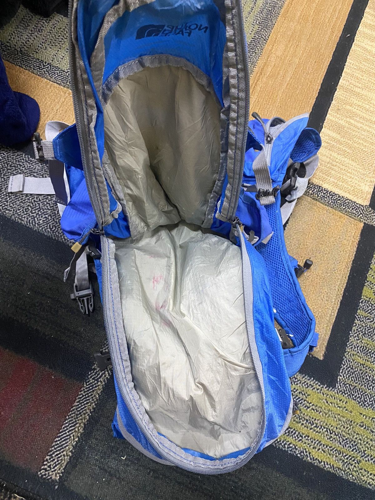 The North Face Steals💥 The North Face Hiking Bag Size ONE SIZE - 8 Thumbnail