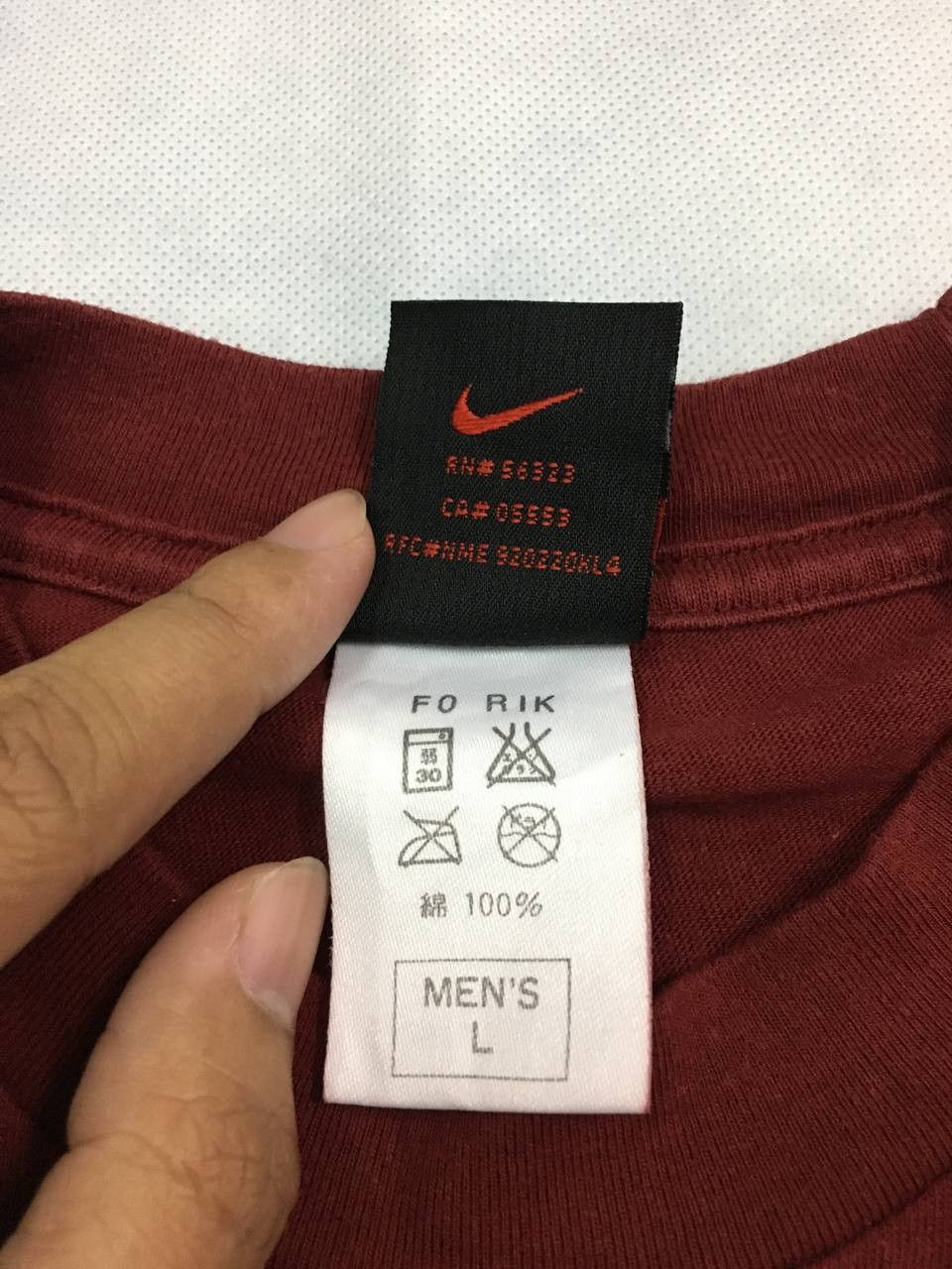 Nike × Vintage Vintage 00 Nike Relay Marathon Center Swoosh Tee Size US L / EU 52-54 / 3 - 7 Thumbnail