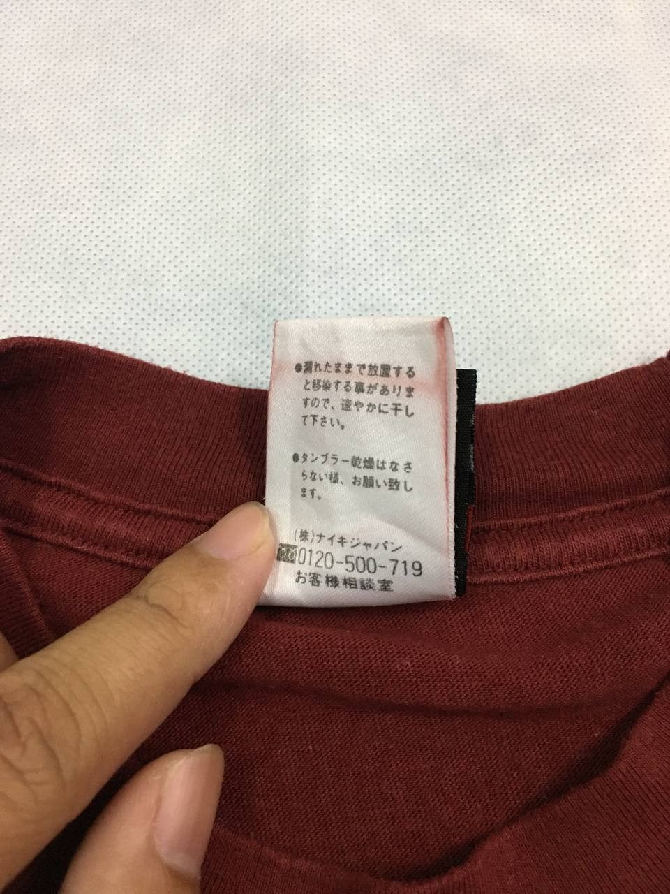 Nike × Vintage Vintage 00 Nike Relay Marathon Center Swoosh Tee Size US L / EU 52-54 / 3 - 8 Thumbnail