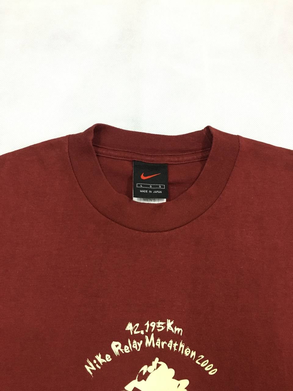 Nike × Vintage Vintage 00 Nike Relay Marathon Center Swoosh Tee Size US L / EU 52-54 / 3 - 5 Thumbnail