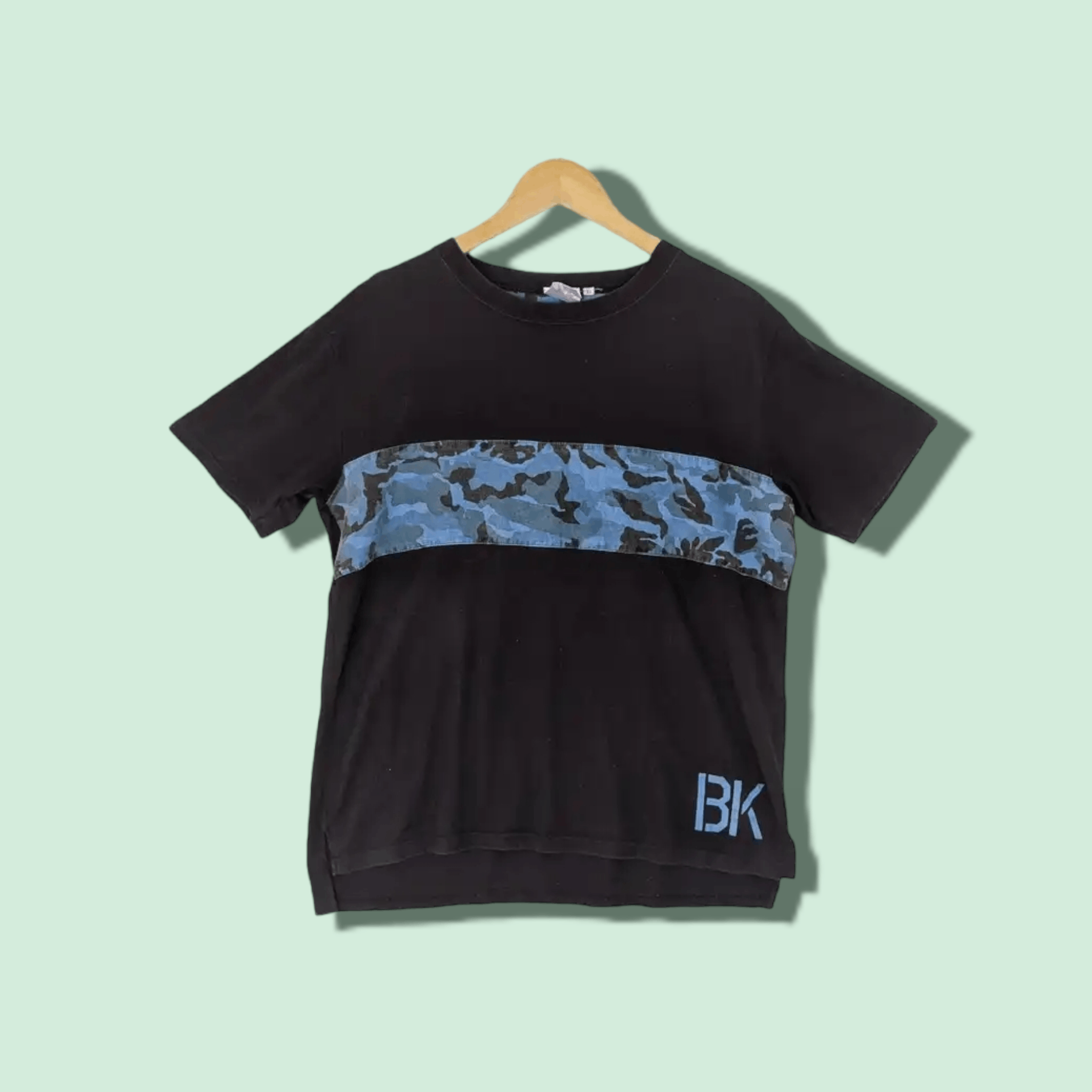 Japanese Brand HELLO PROJECT Japan BK Military Camouflage Tactical T-Shirt Size US L / EU 52-54 / 3 - 1 Thumbnail