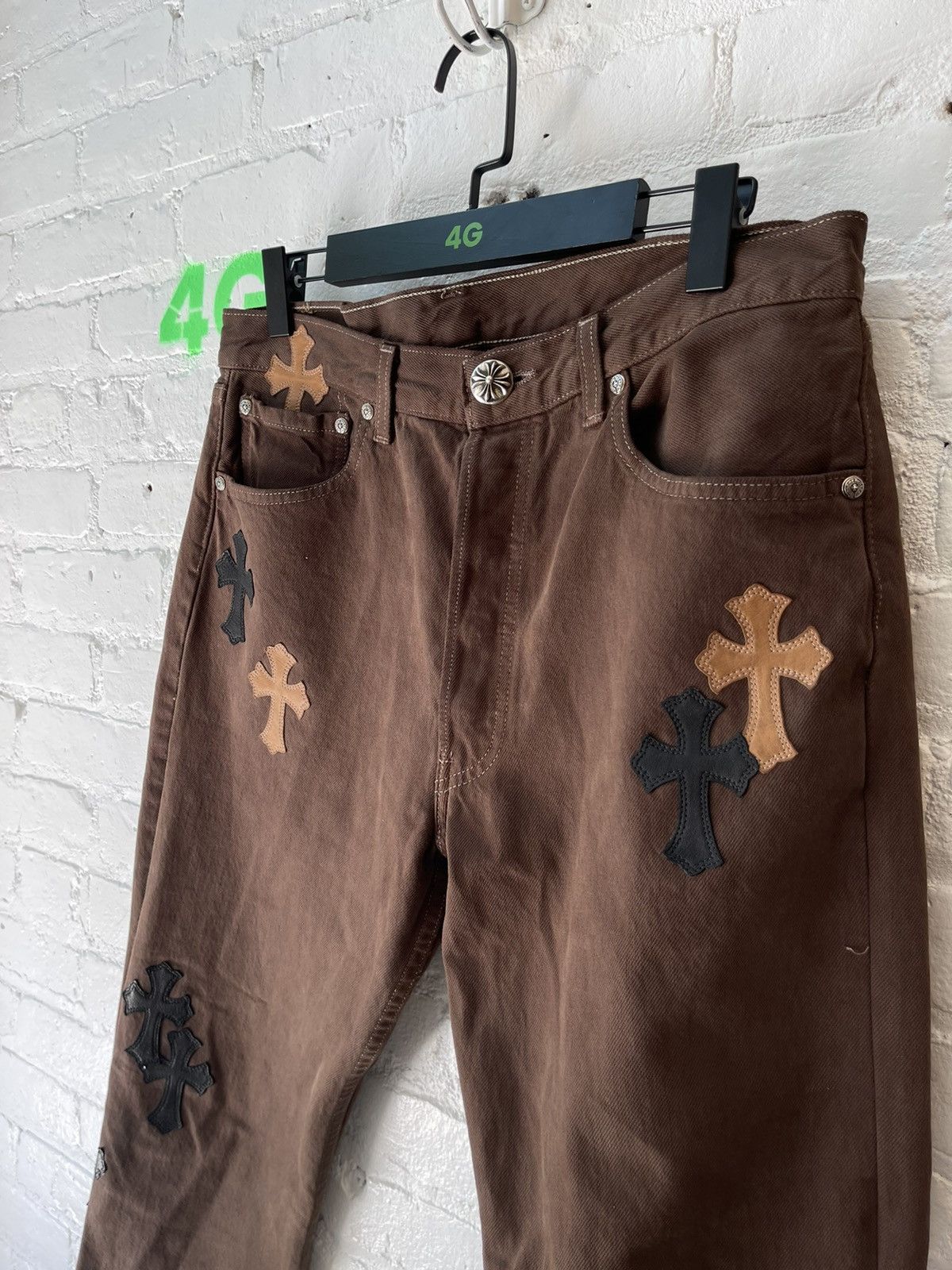 Chrome Hearts × Levi's Chrome Hearts OFFSET Personal Levi Cross Patch Jeans Brown Size US 32 / EU 48 - 8 Thumbnail