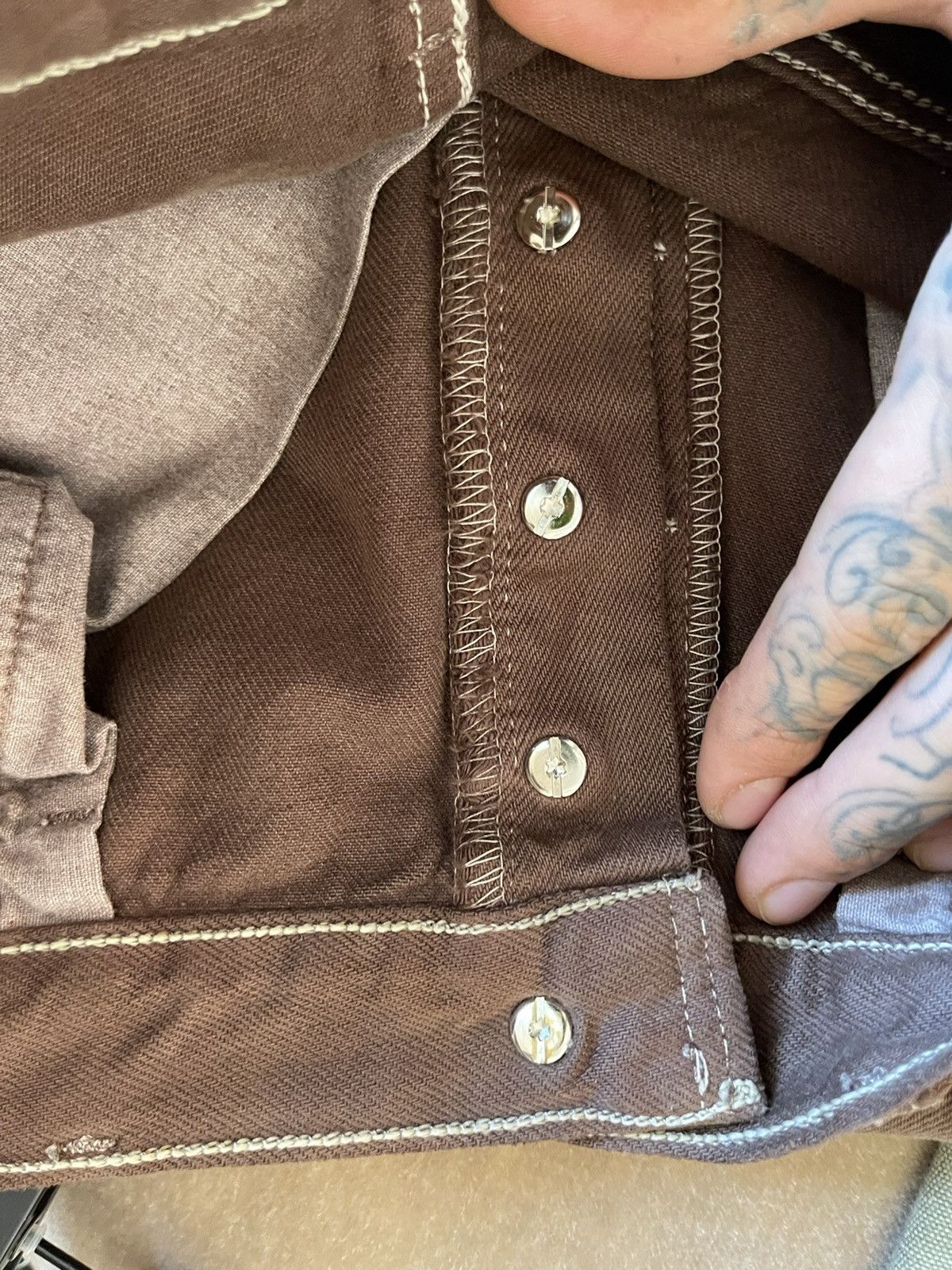 Chrome Hearts × Levi's Chrome Hearts OFFSET Personal Levi Cross Patch Jeans Brown Size US 32 / EU 48 - 21 Thumbnail