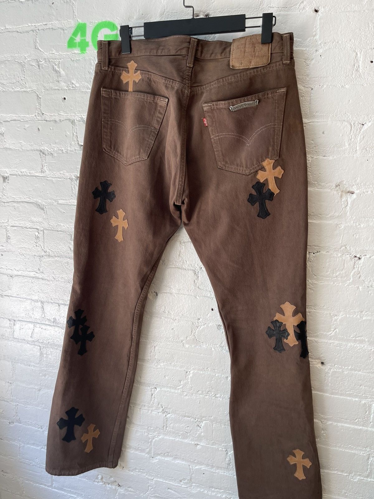 Chrome Hearts × Levi's Chrome Hearts OFFSET Personal Levi Cross Patch Jeans Brown Size US 32 / EU 48 - 14 Thumbnail