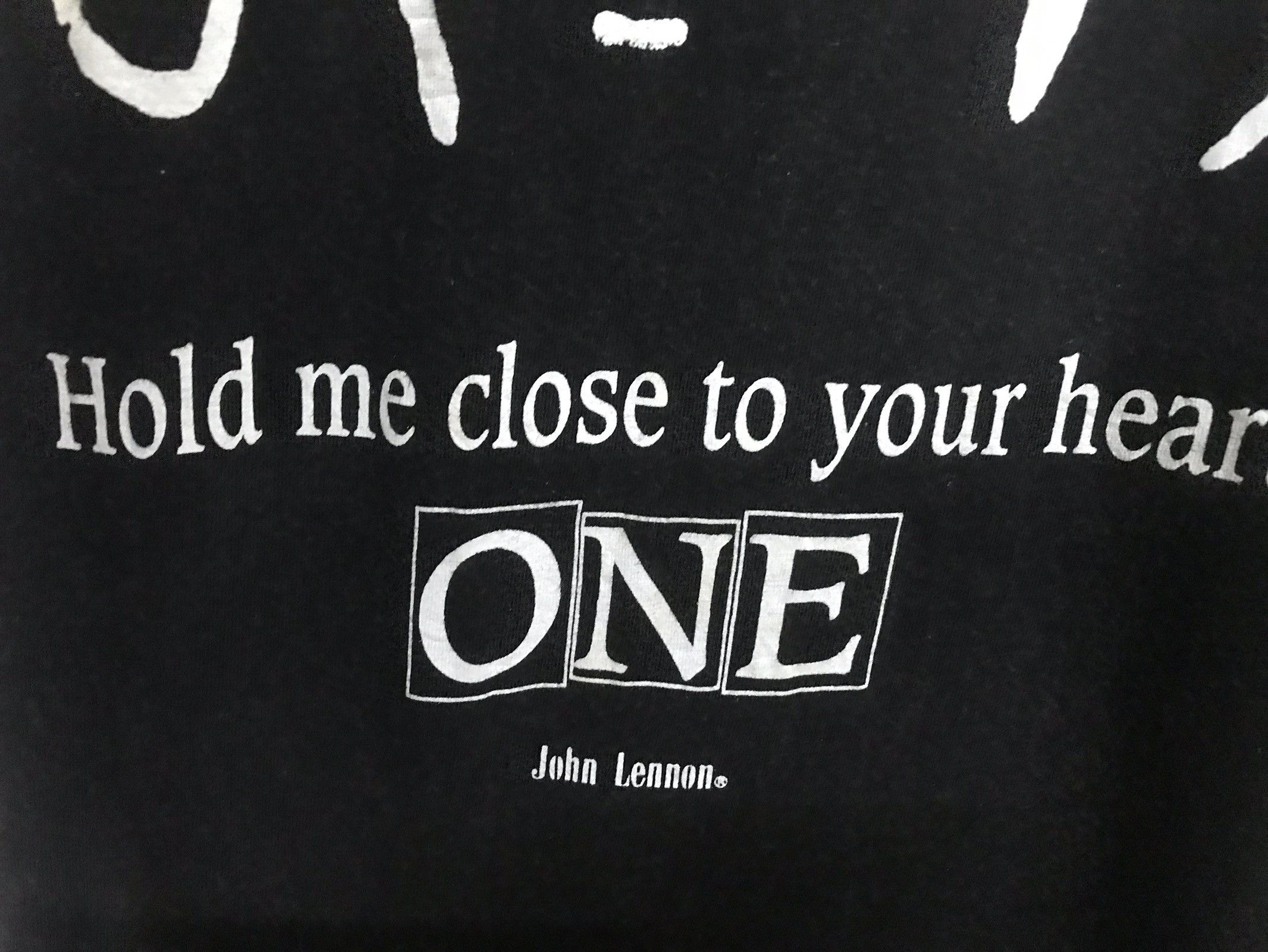Other Vintage John Lennon Hold Me Close To Your Heart One Tshirt Size US M / EU 48-50 / 2 - 6 Thumbnail