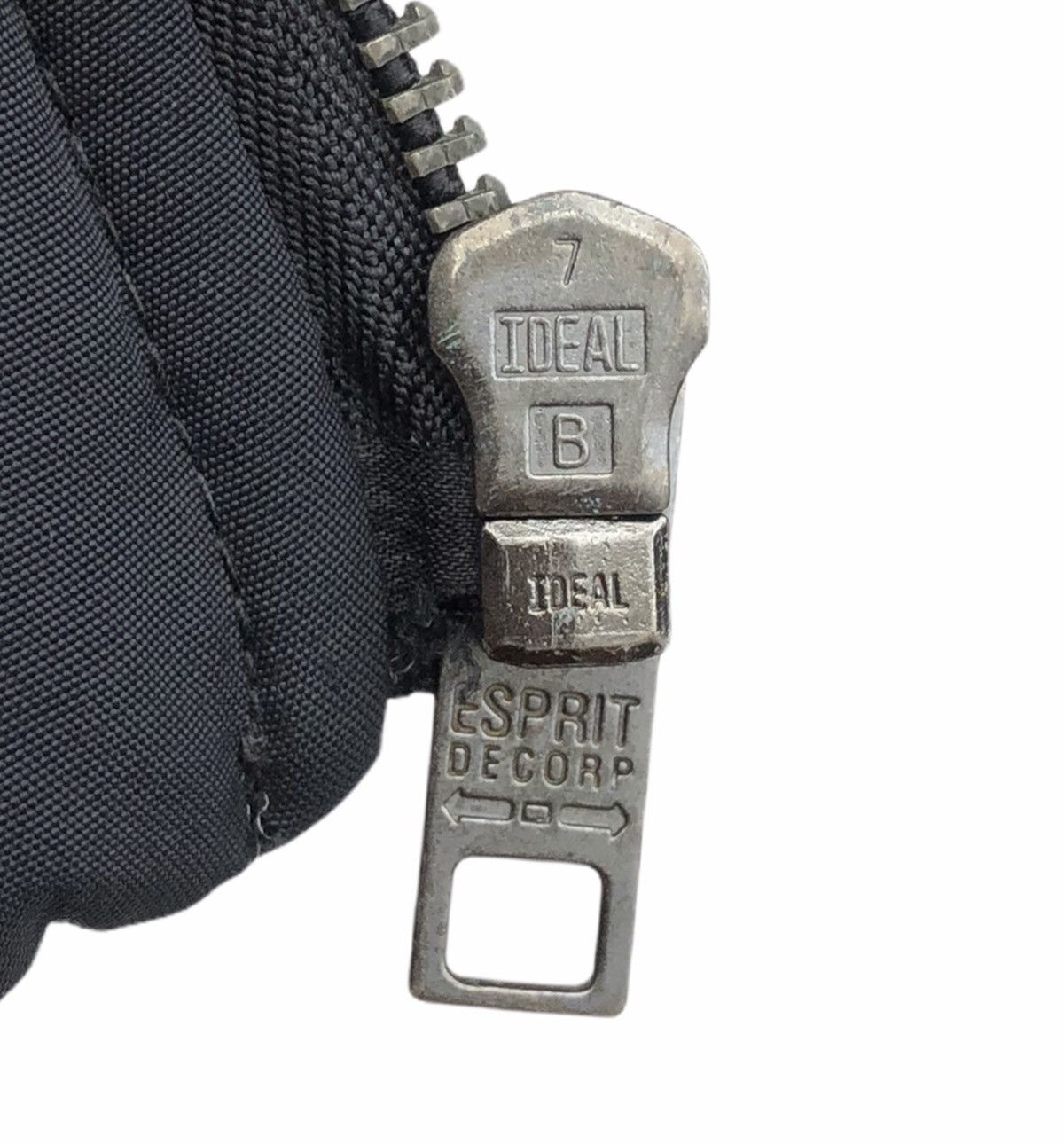 Esprit ESPRIT DE CORP MEN’S Multi Pocket Zippered Jacket Size US L / EU 52-54 / 3 - 11 Thumbnail