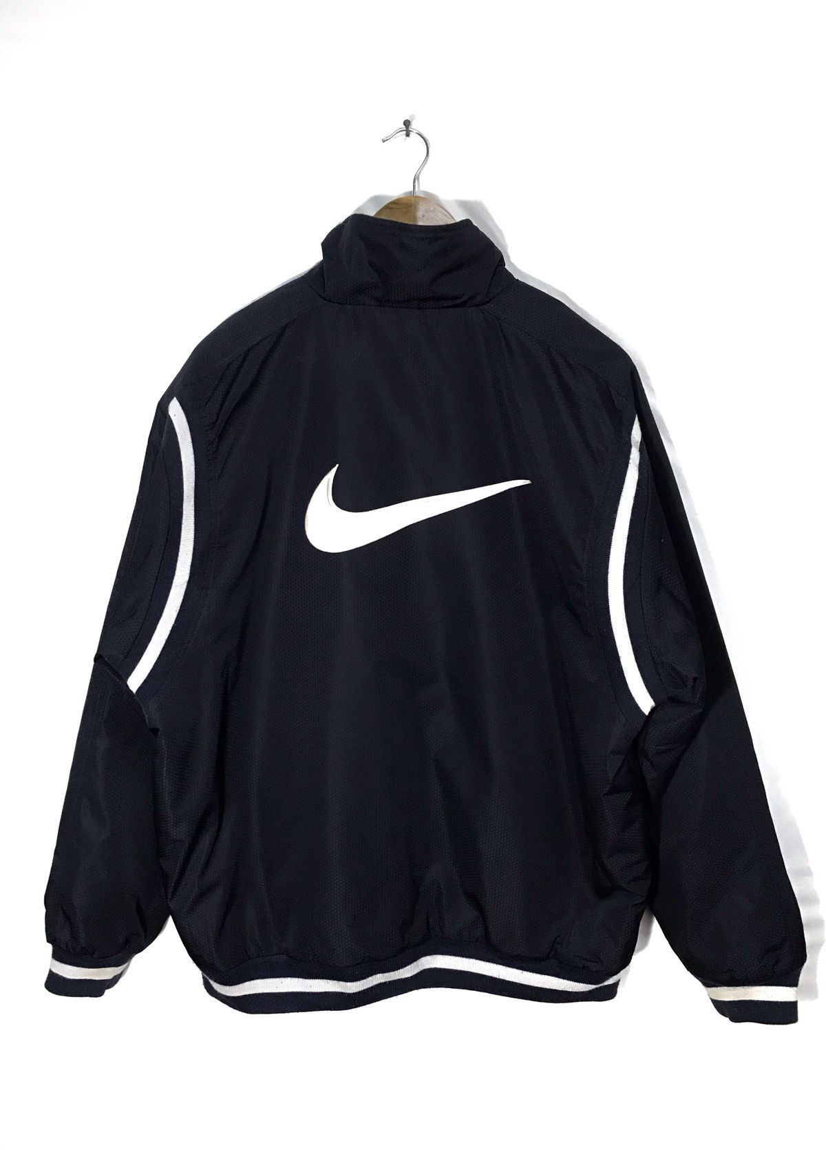 Nike Vintage Nike Swoosh Quilted Logo Jacket Size US L / EU 52-54 / 3 - 1 Thumbnail