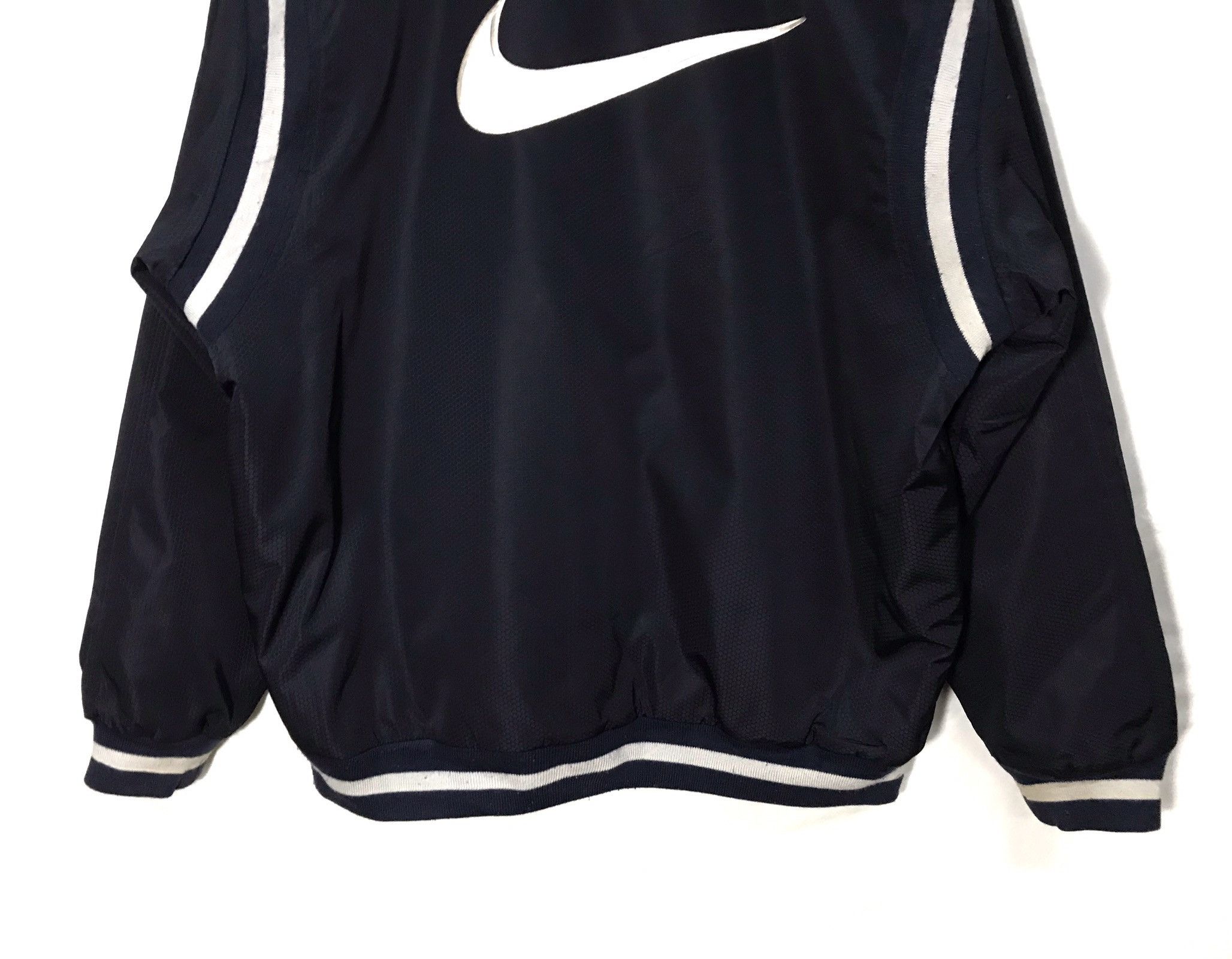 Nike Vintage Nike Swoosh Quilted Logo Jacket Size US L / EU 52-54 / 3 - 11 Thumbnail