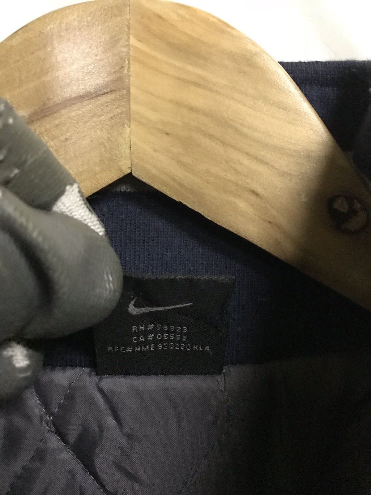 Nike Vintage Nike Swoosh Quilted Logo Jacket Size US L / EU 52-54 / 3 - 8 Thumbnail