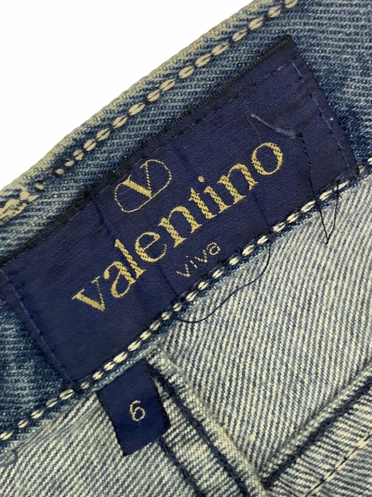 Valentino Vintage Valentino Denim Jeans Size US 29 - 9 Thumbnail
