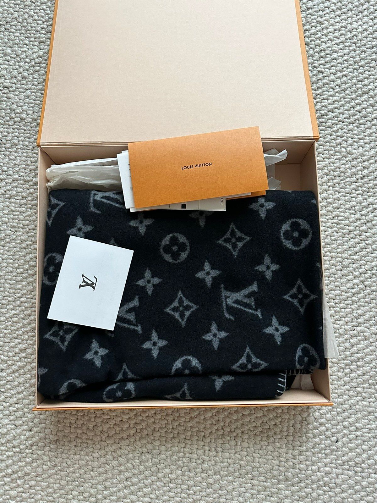 Louis Vuitton Monogram Eclipse Throw Blanket - Black Throws, Pillows &  Throws - LOU824795
