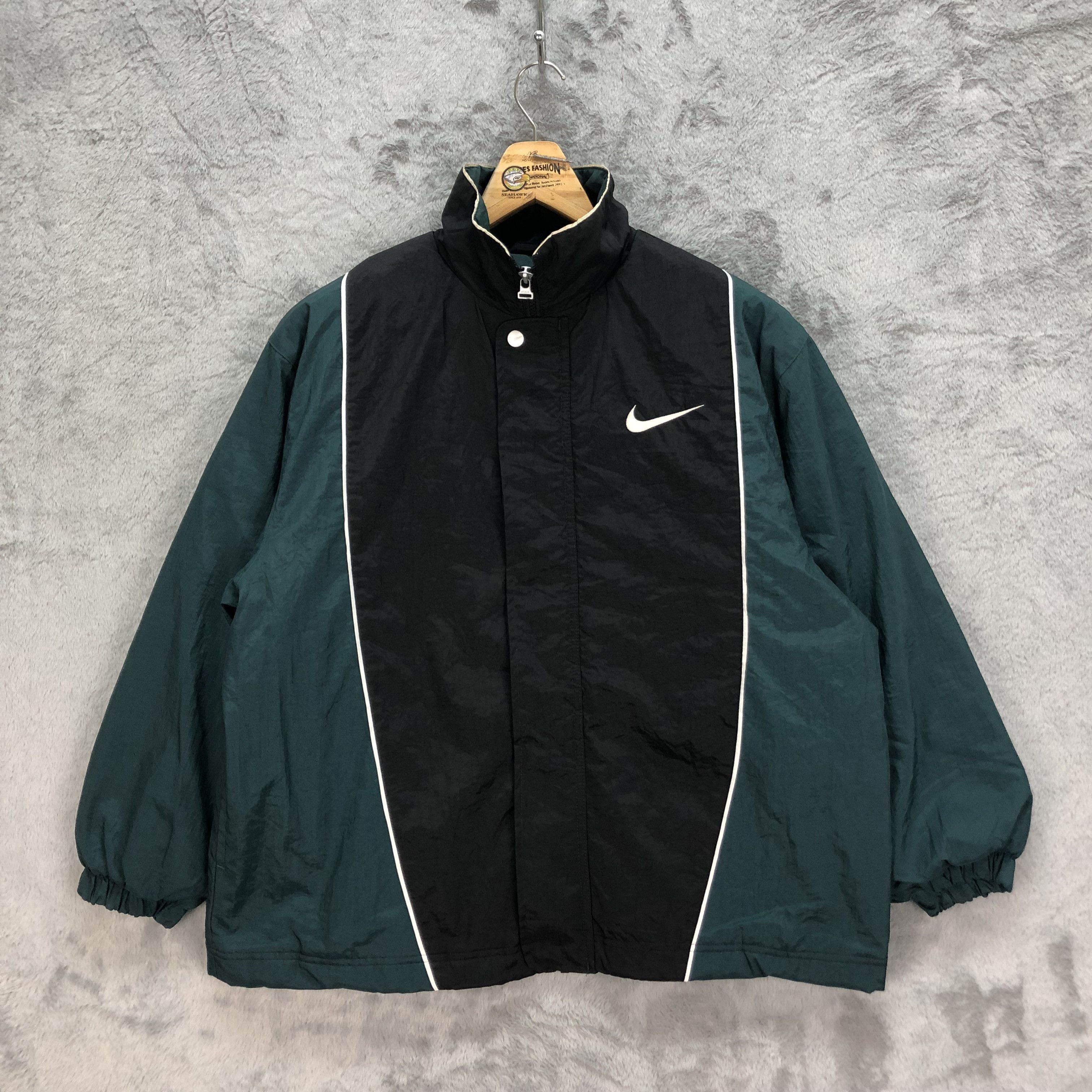 Nike Vintage 90's NIKE Back Big Logo Youth Jacket #5187-178 Size US L / EU 52-54 / 3 - 3 Thumbnail