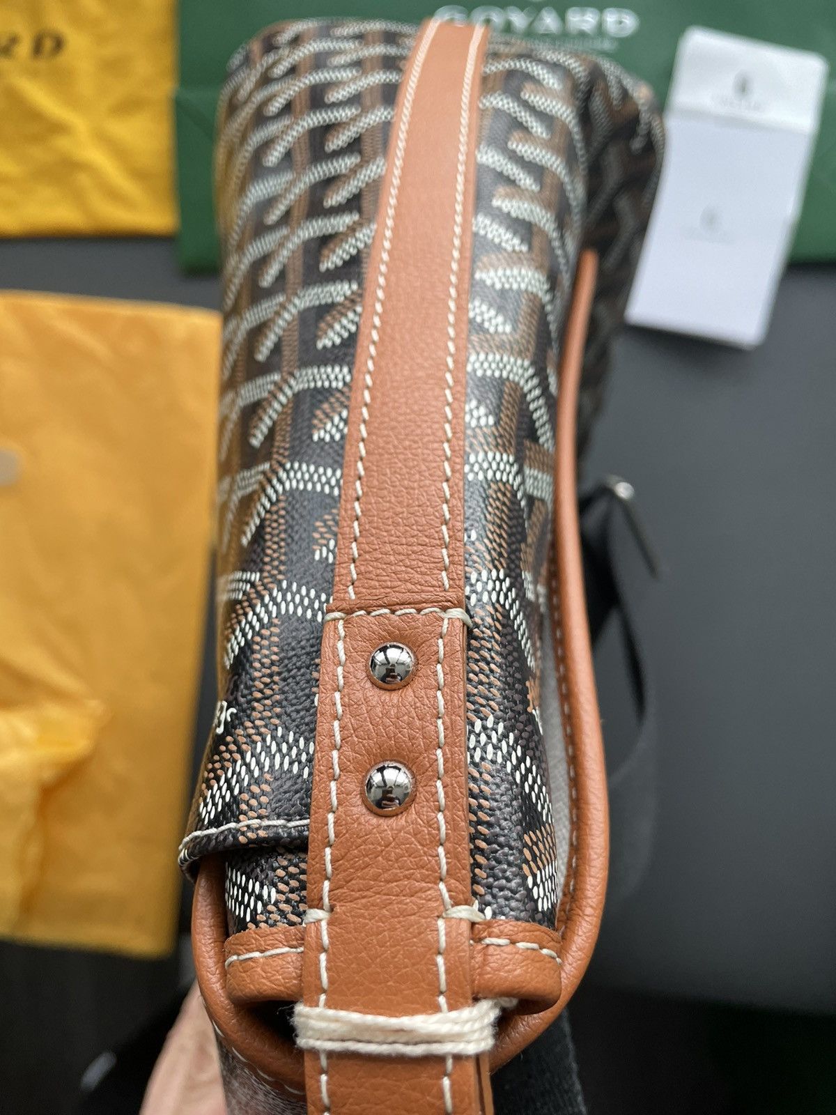 Goyard Brand NEW RARE Classic Goyard Crossbody Large Messenger Bag Size ONE SIZE - 24 Thumbnail
