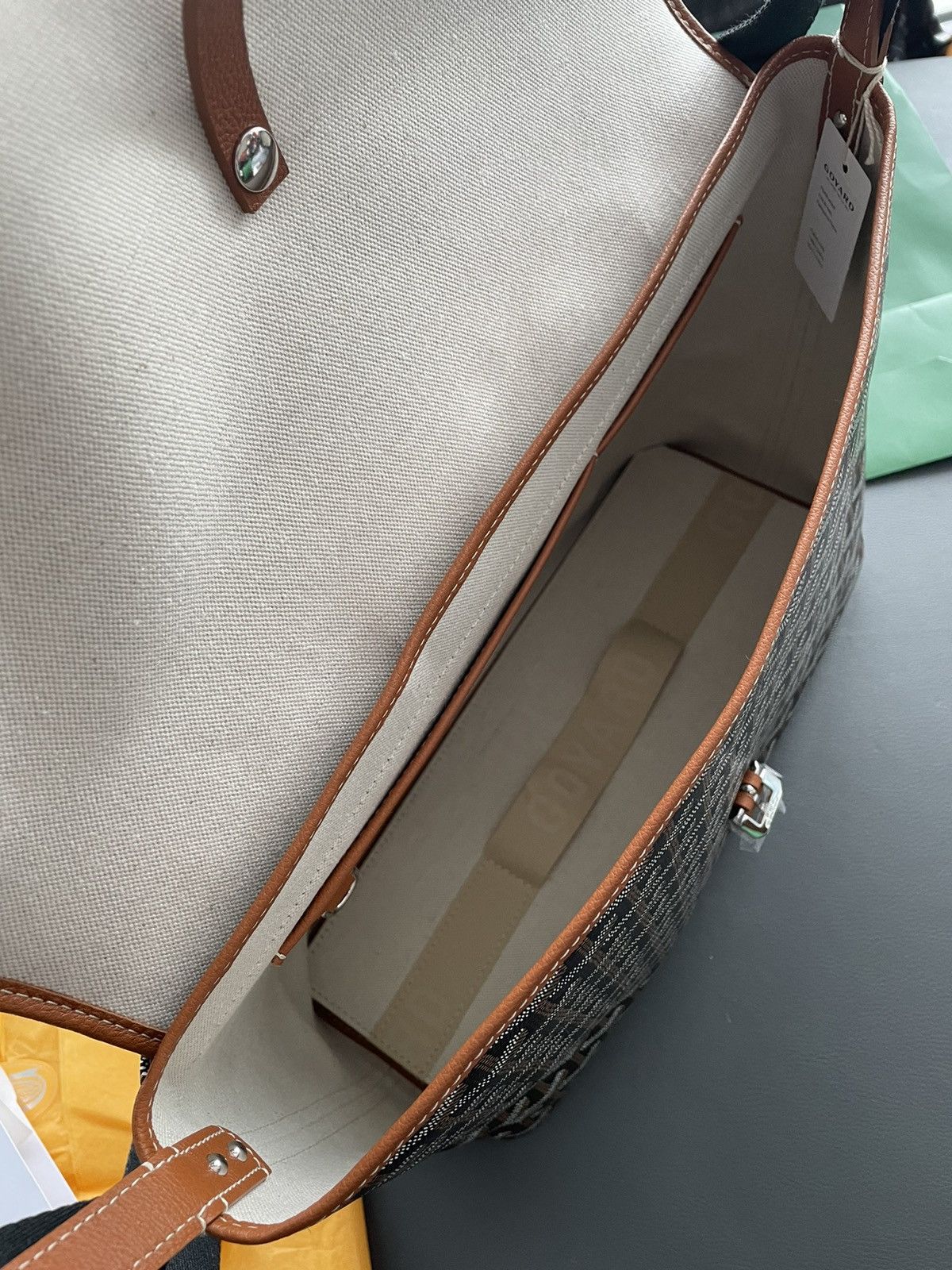 Goyard Brand NEW RARE Classic Goyard Crossbody Large Messenger Bag Size ONE SIZE - 22 Thumbnail