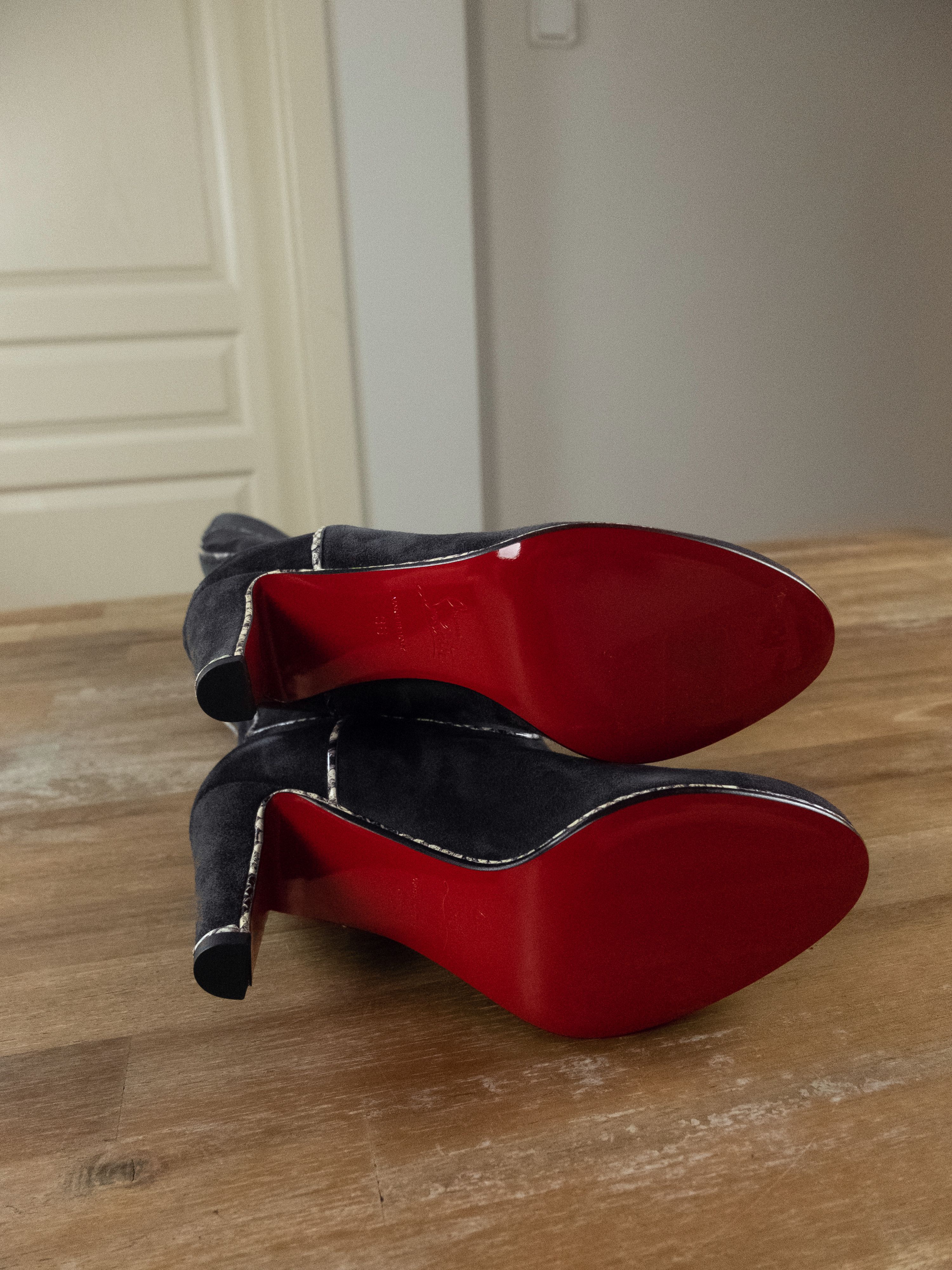 Christian Louboutin CHRISTIAN LOUBOUTIN Louloubotta gray black suede boots 6 36 Size US 6 / IT 36 - 7 Thumbnail