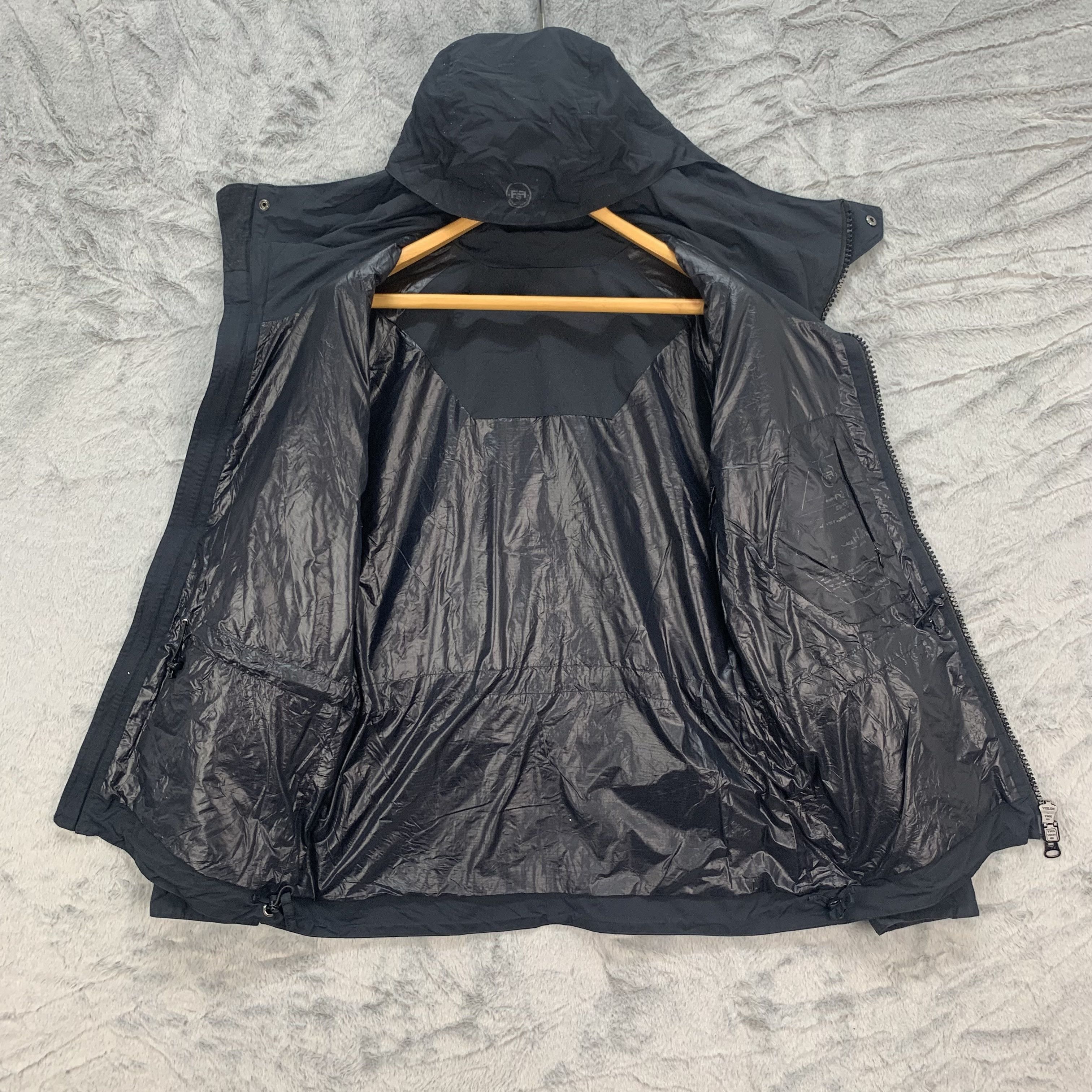 Sophnet. SOFHNET Urban Project Snowboard Jacket #4163-145 Size US M / EU 48-50 / 2 - 8 Thumbnail