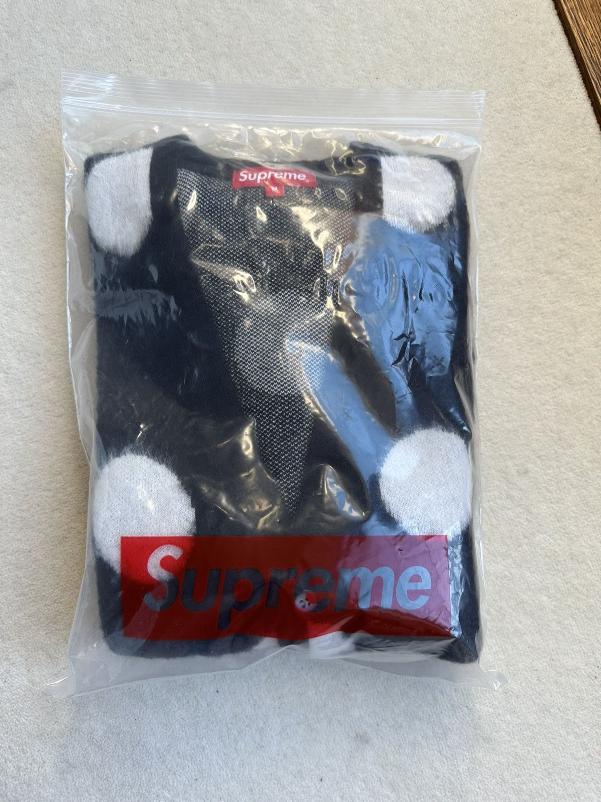 Supreme FW20 Supreme polka dot black white cardigan Brand new Size US M / EU 48-50 / 2 - 11 Thumbnail