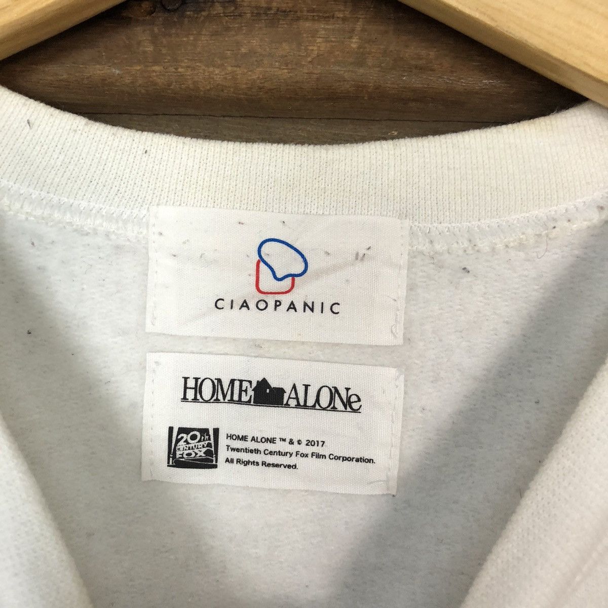 Ciaopanic × Japanese Brand Home Alone X Ciaopanic White Sweatshirt #5650 Size US M / EU 48-50 / 2 - 8 Thumbnail