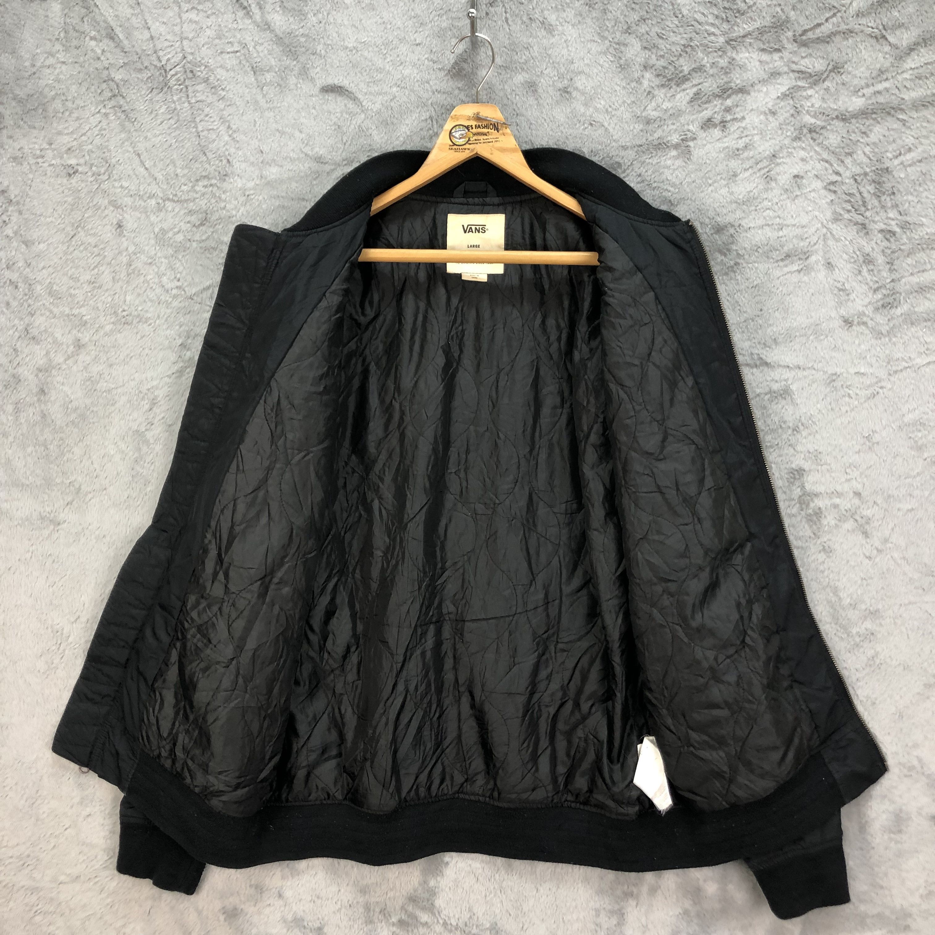 Vans Vans Off The Wall 2015 Bomber Jacket #4995-35 Size US L / EU 52-54 / 3 - 6 Thumbnail