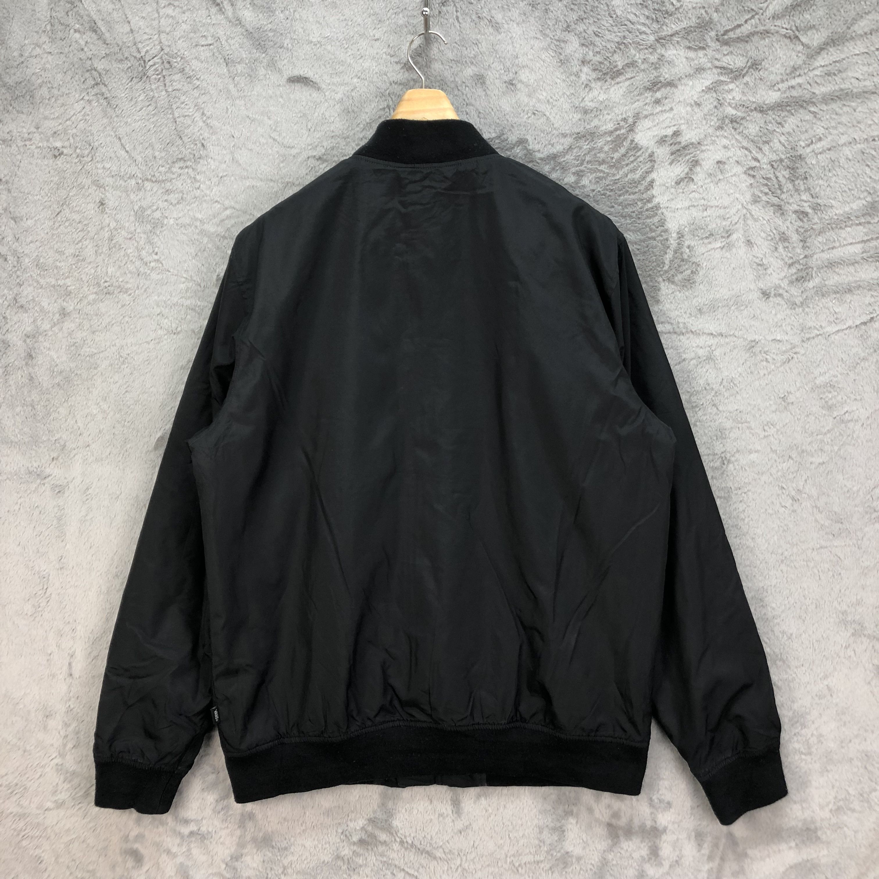 Vans Vans Off The Wall 2015 Bomber Jacket #4995-35 Size US L / EU 52-54 / 3 - 9 Thumbnail