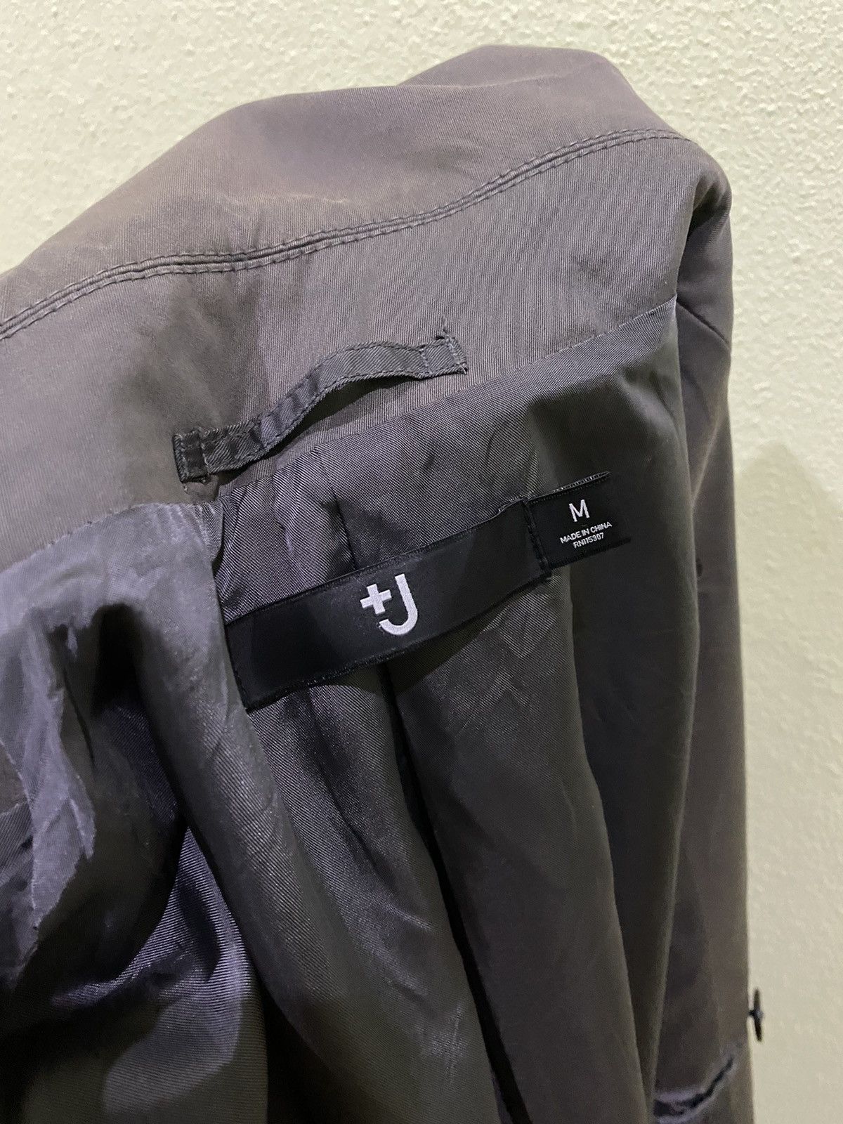 JW Anderson × Uniqlo JW ANDERSON x UNIQLO TRANS COAT Size US M / EU 48-50 / 2 - 15 Thumbnail