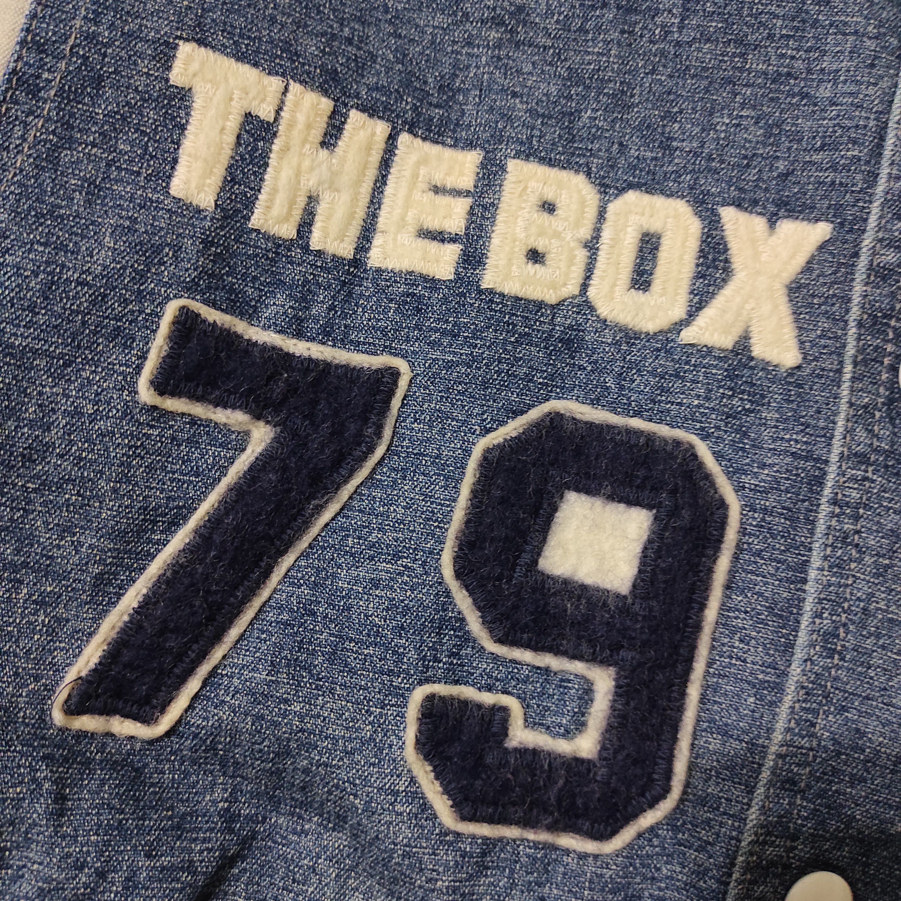 Japanese Brand VINTAGE TEAM BEAR'S THE BOX VARSITY JACKET Size US M / EU 48-50 / 2 - 14 Thumbnail
