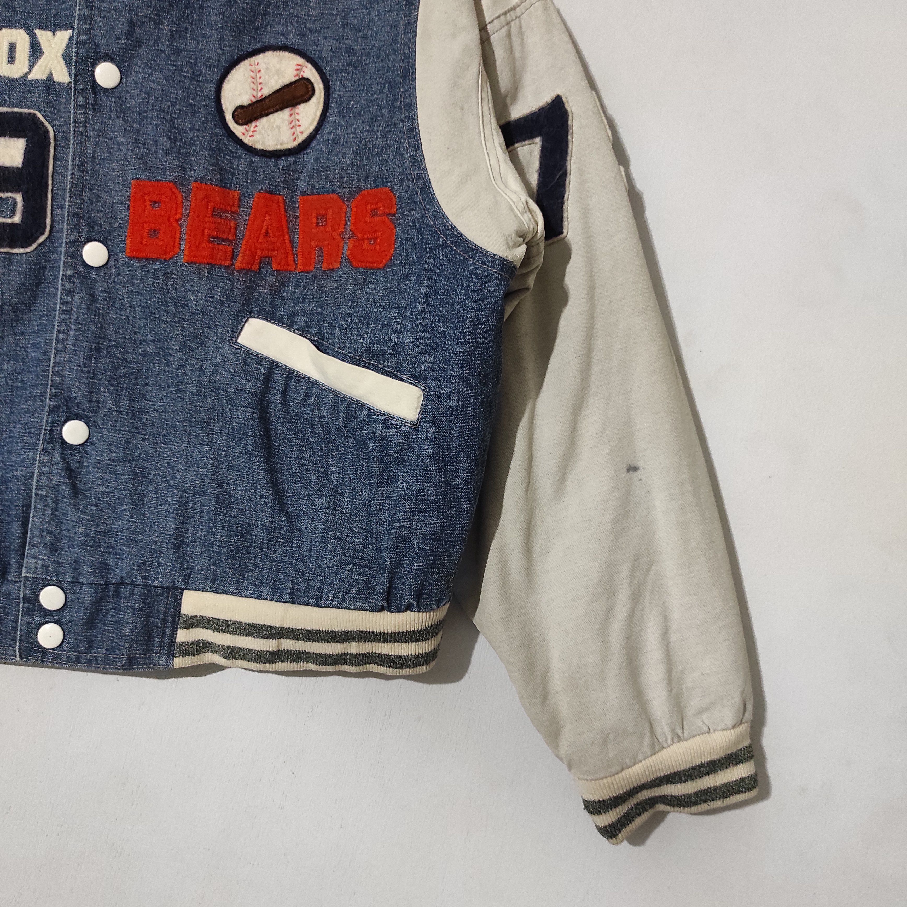 Japanese Brand VINTAGE TEAM BEAR'S THE BOX VARSITY JACKET Size US M / EU 48-50 / 2 - 11 Thumbnail