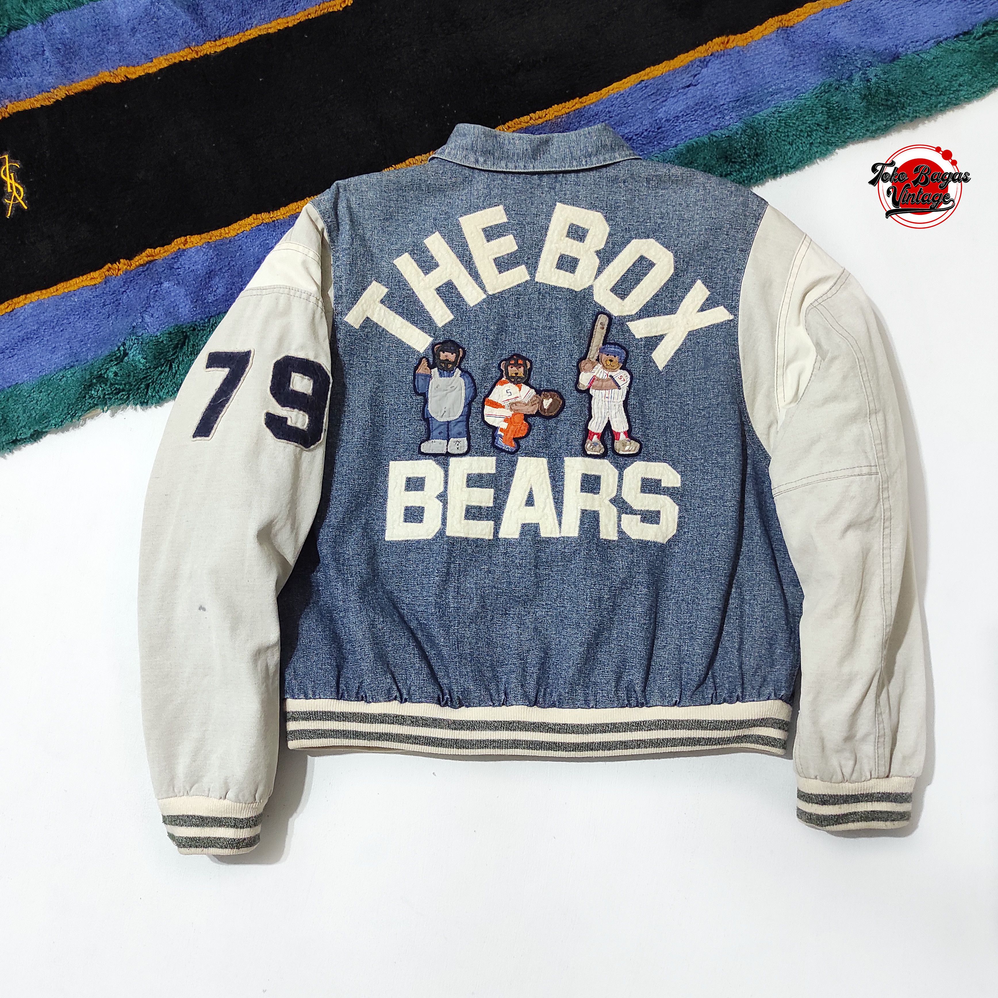 Japanese Brand VINTAGE TEAM BEAR'S THE BOX VARSITY JACKET Size US M / EU 48-50 / 2 - 1 Thumbnail